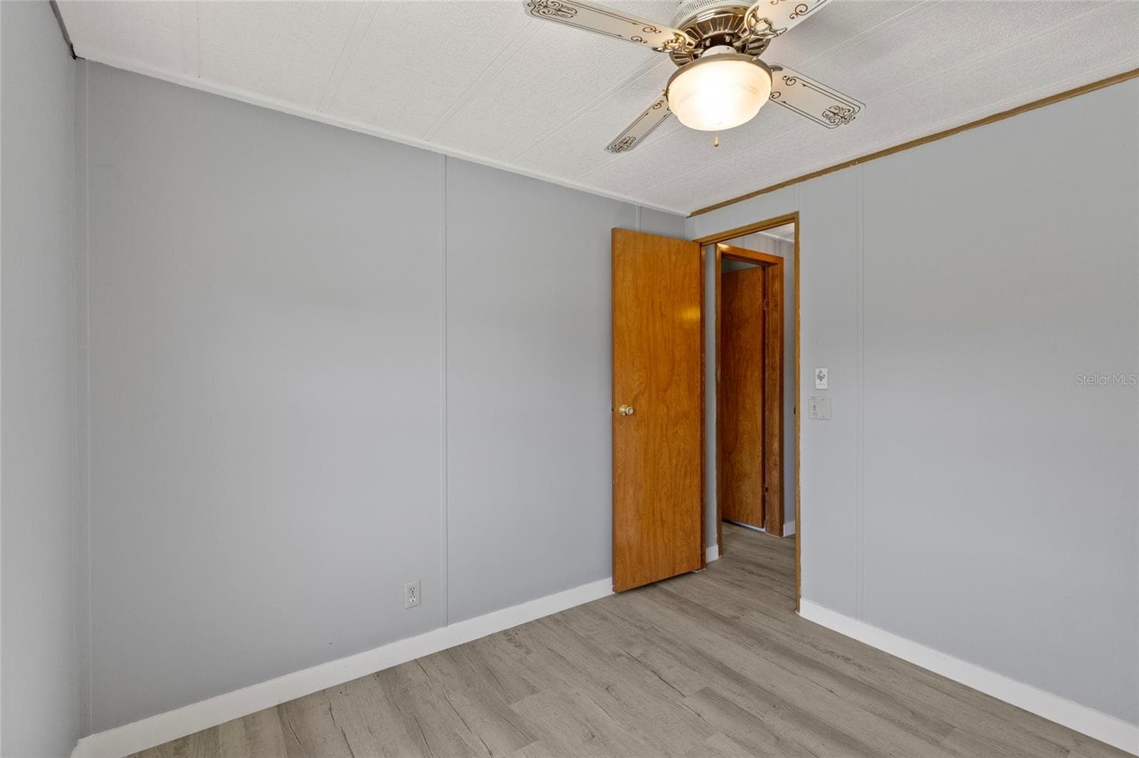 Manufactured Home at 61 MOURNINGDOVE CT #0, ELLENTON, photo 17 of 29