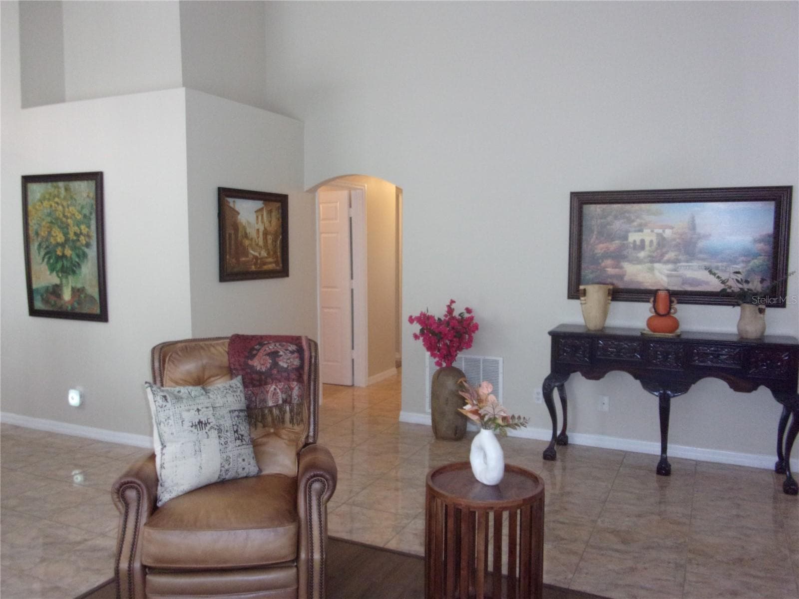 Single Family Residence at 1519 LALIQUE LN, ORLANDO, photo 9 of 28