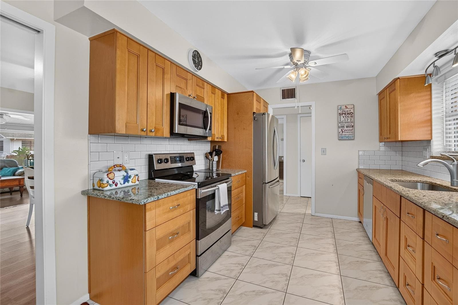 Single Family Residence at 1517 ALLEGHENY DR, SUN CITY CENTER, photo 5 of 62