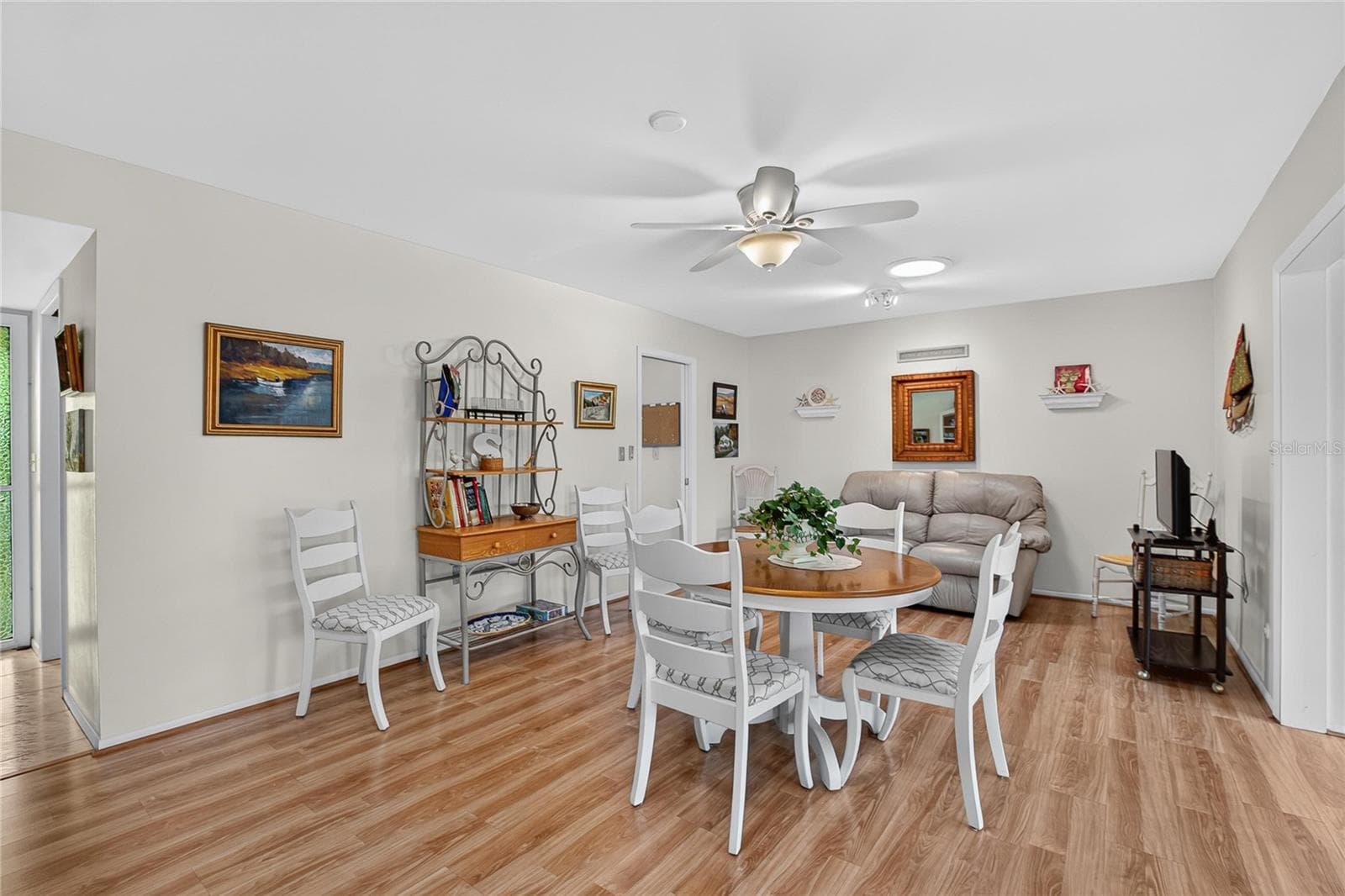 Single Family Residence at 1517 ALLEGHENY DR, SUN CITY CENTER, photo 19 of 62