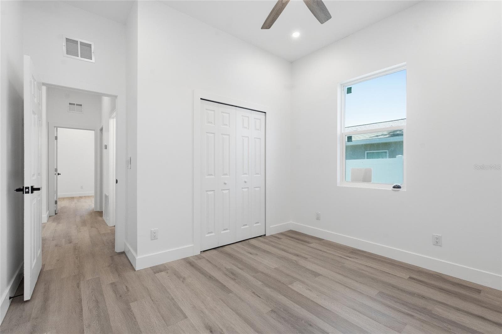 Single Family Residence at 1320 10TH AVE S, ST PETERSBURG, photo 6 of 19
