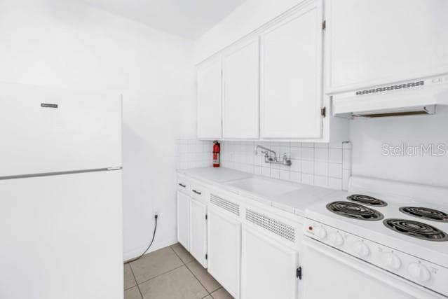 Condominium at 1800 PASS-A-GRILLE WAY #5, ST PETE BEACH, photo 9 of 43