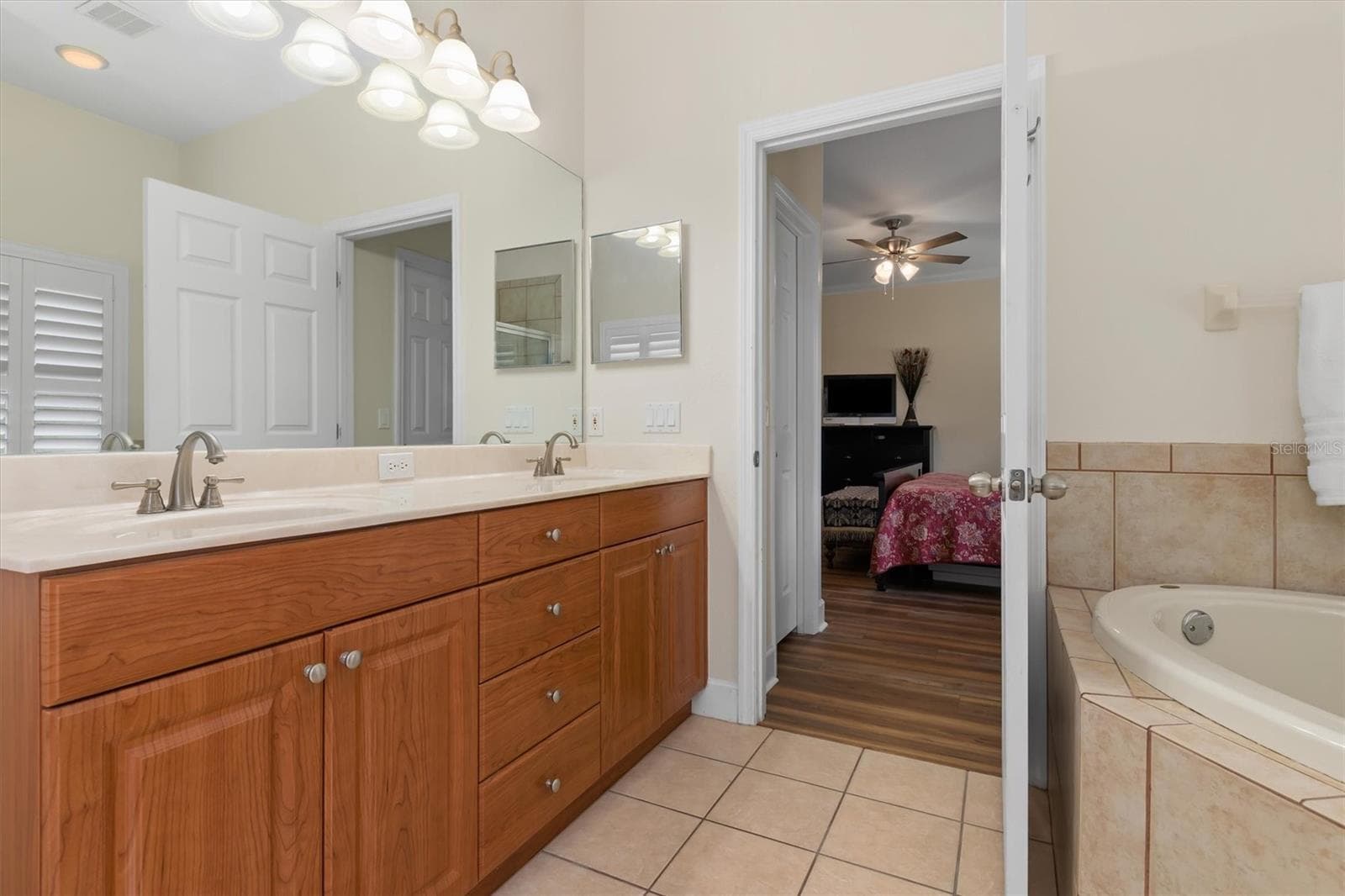 Single Family Residence at 4131 MAGENTA AVE, NORTH PORT, photo 18 of 36