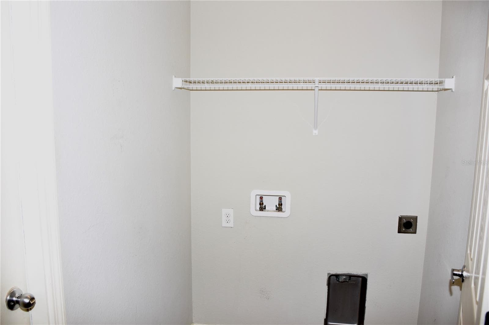 Laundry Room - 372 CASCARA LN, AUBURNDALE