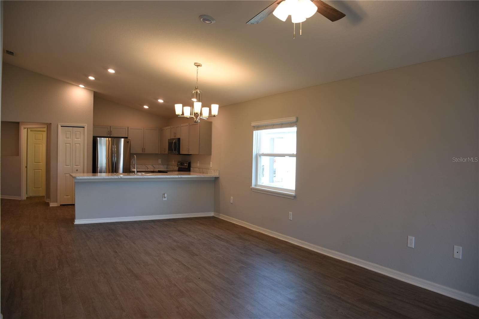 Single Family Residence at 372 CASCARA LN, AUBURNDALE, photo 12 of 40