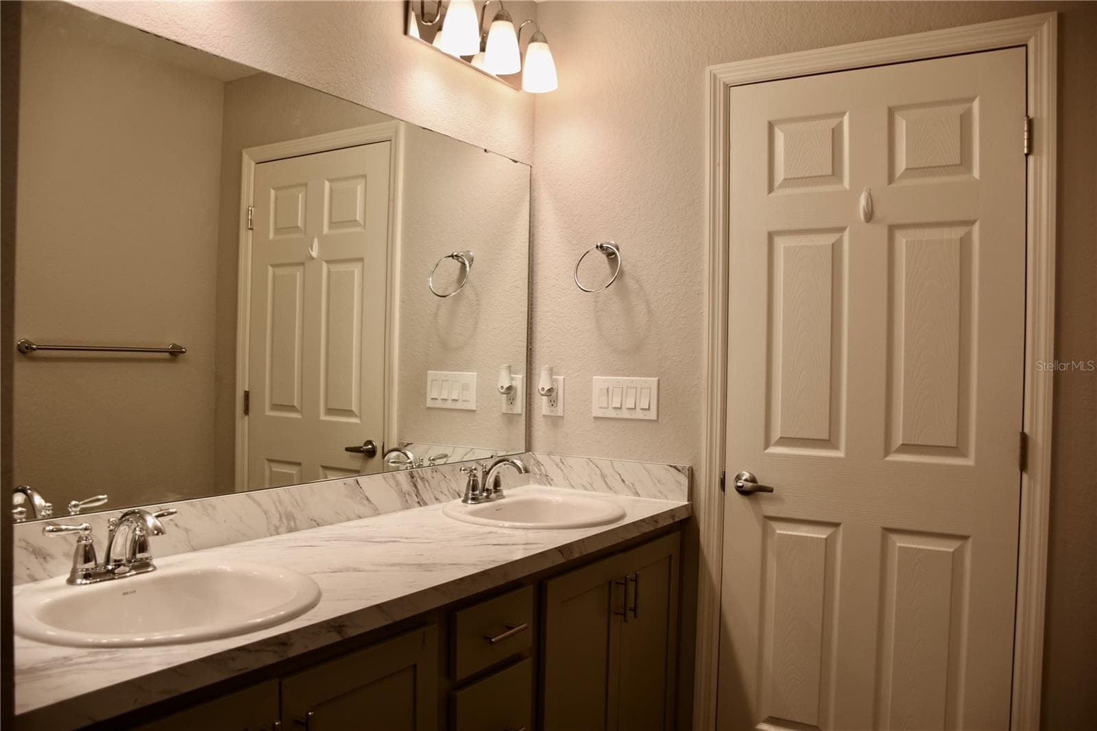 Single Family Residence at 372 CASCARA LN, AUBURNDALE, photo 22 of 40