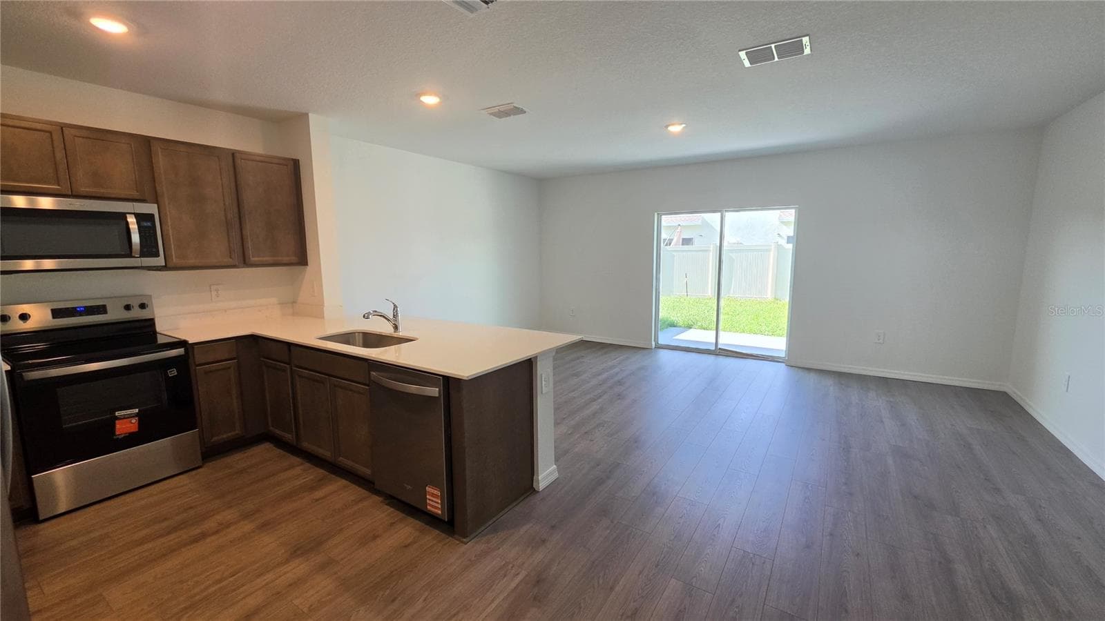 Townhouse at 17588 SPANISH OAK LOOP, LAND O LAKES, photo 8 of 34