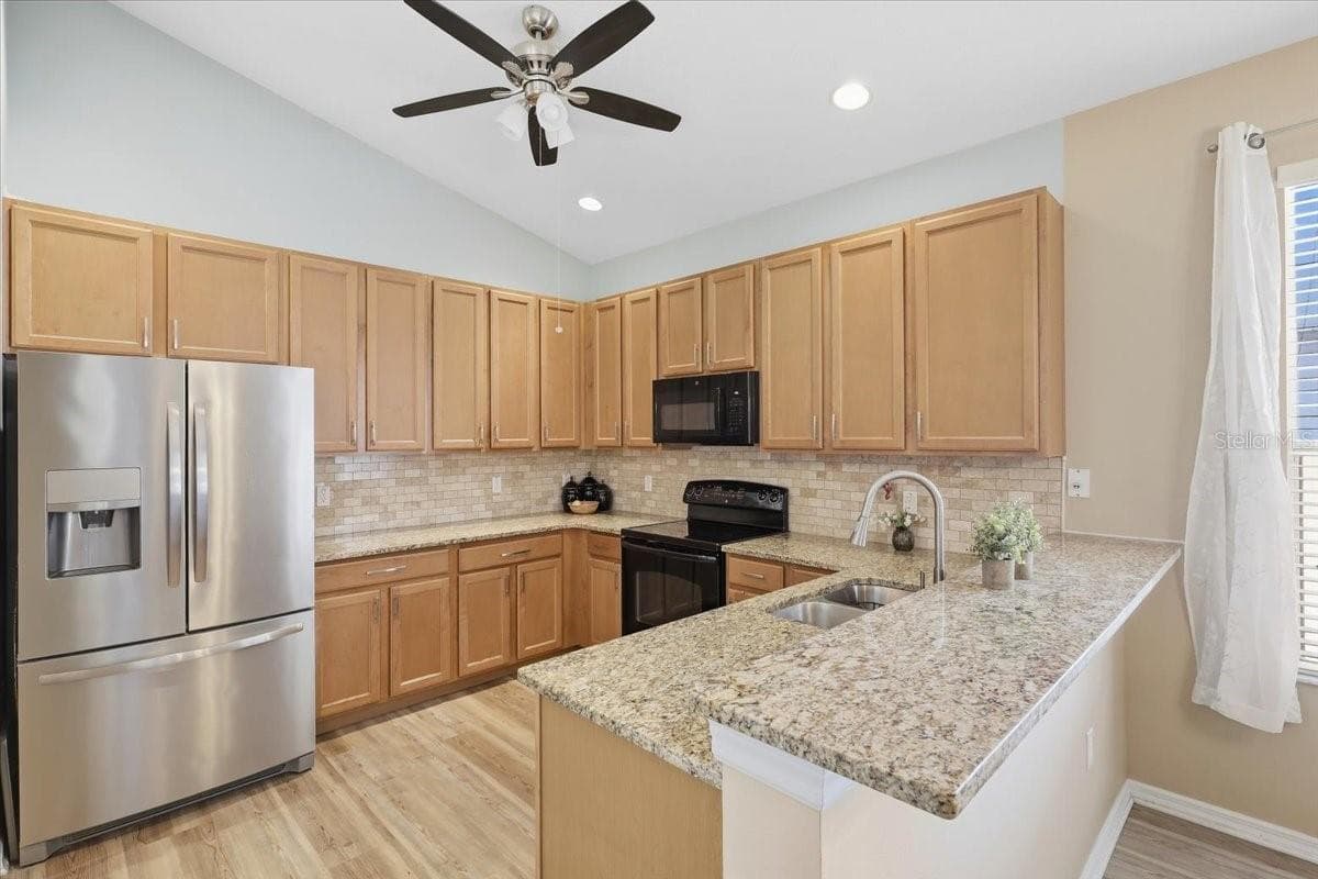 Kitchen - 145 SADDLEBROOK WAY, DELAND