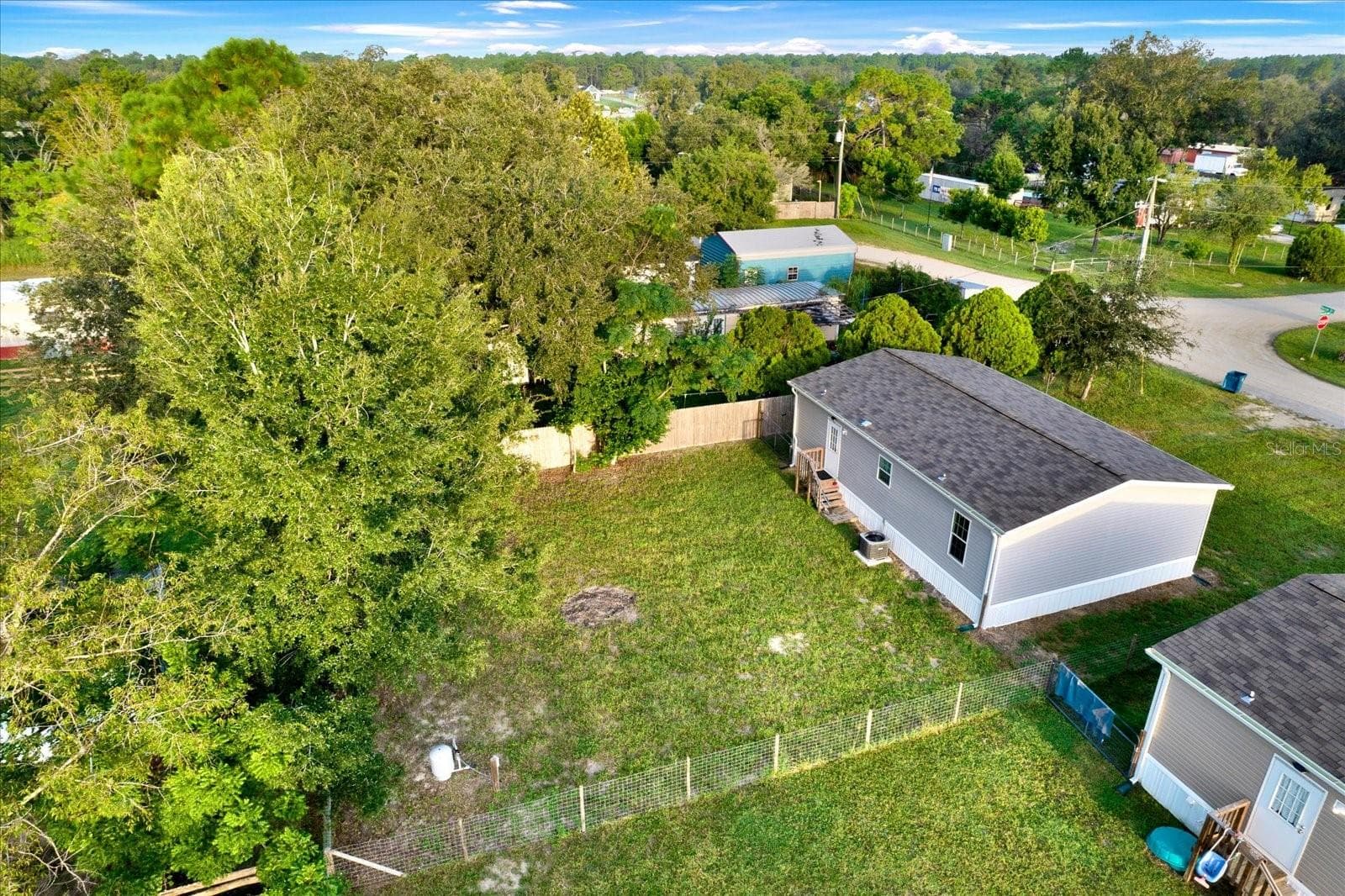 Manufactured Home at 16066 NARROW ST, BROOKSVILLE, photo 18 of 19