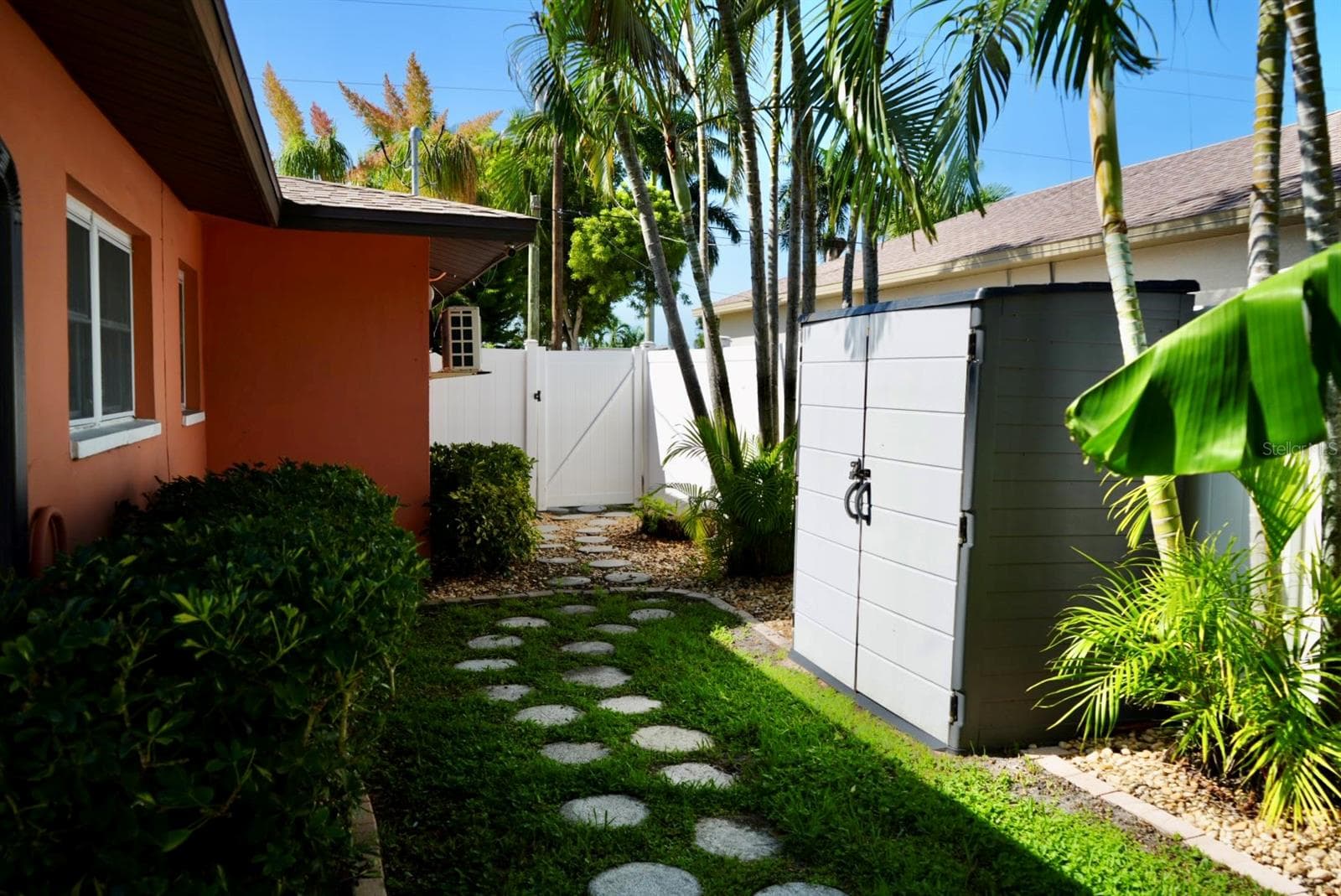 Single Family Residence at 1829 CORNWALLIS PKWY, CAPE CORAL, photo 43 of 77