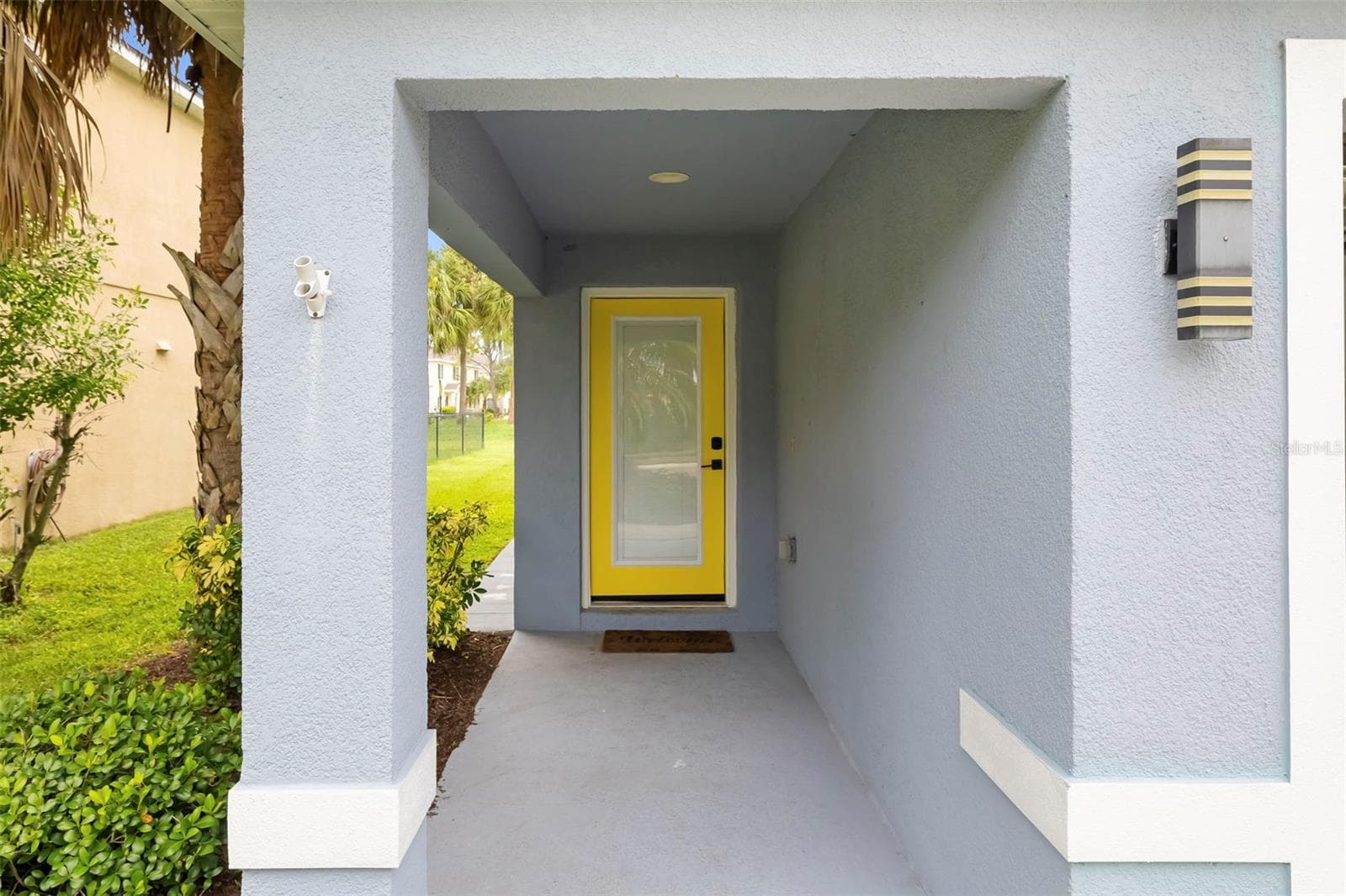Single Family Residence at 206 BEACON HARBOUR LOOP, BRADENTON, photo 6 of 55