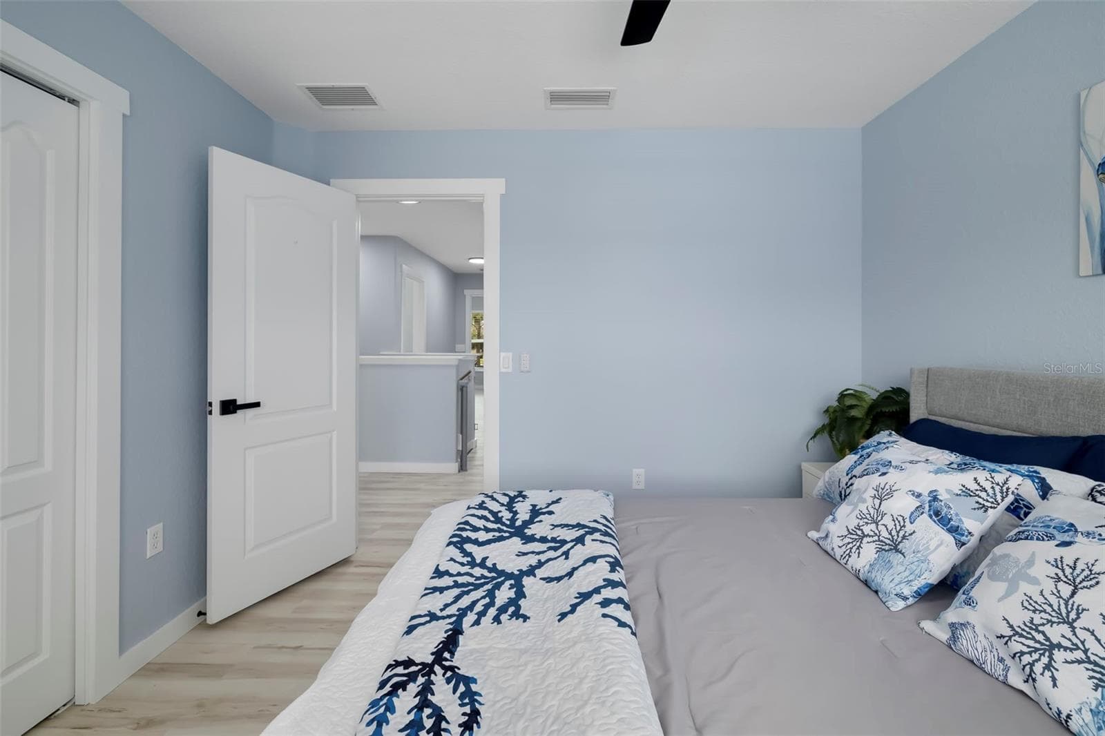 Single Family Residence at 206 BEACON HARBOUR LOOP, BRADENTON, photo 34 of 55