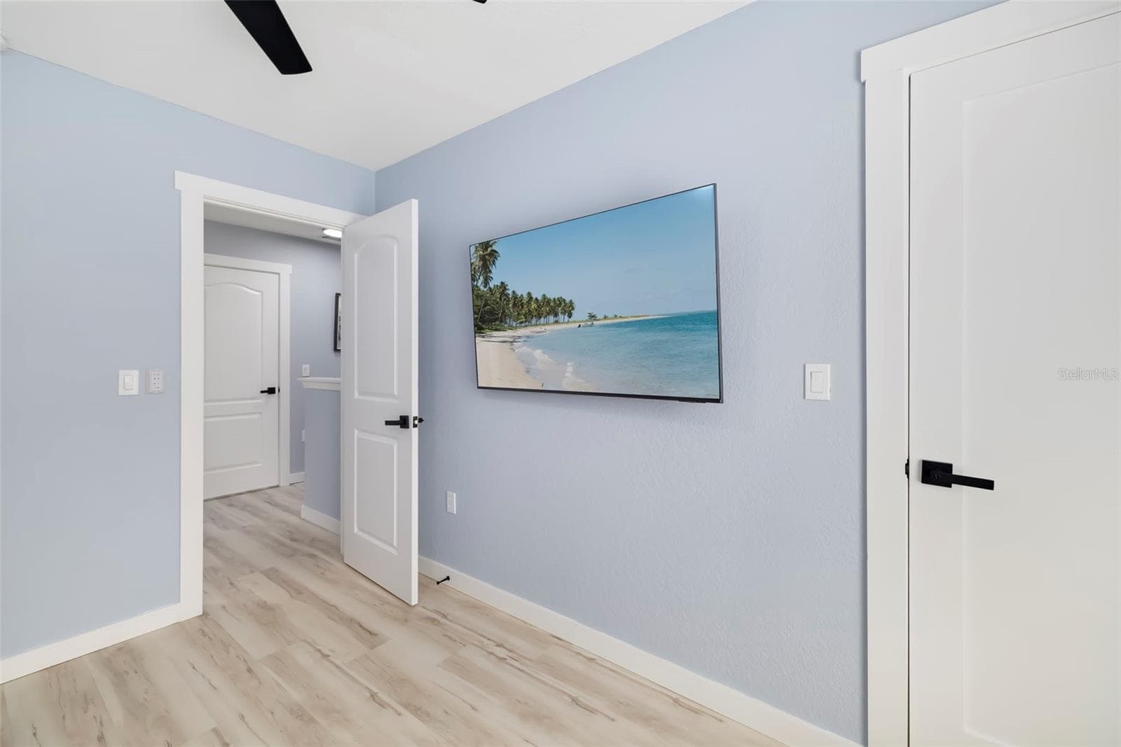 Single Family Residence at 206 BEACON HARBOUR LOOP, BRADENTON, photo 41 of 55