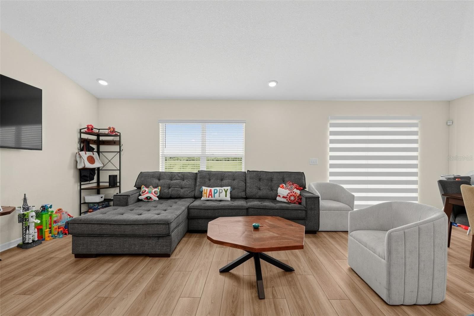 Single Family Residence at 11728 FIRESPIKE ST, RIVERVIEW, photo 8 of 46