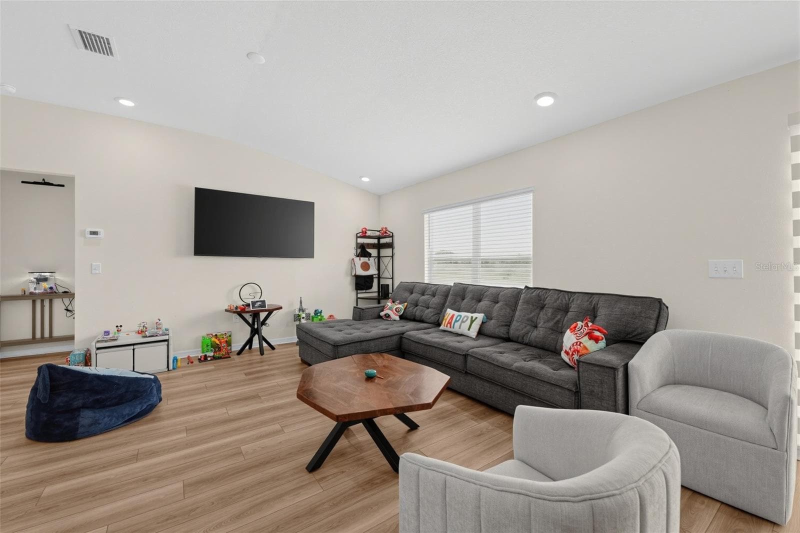 Single Family Residence at 11728 FIRESPIKE ST, RIVERVIEW, photo 9 of 46