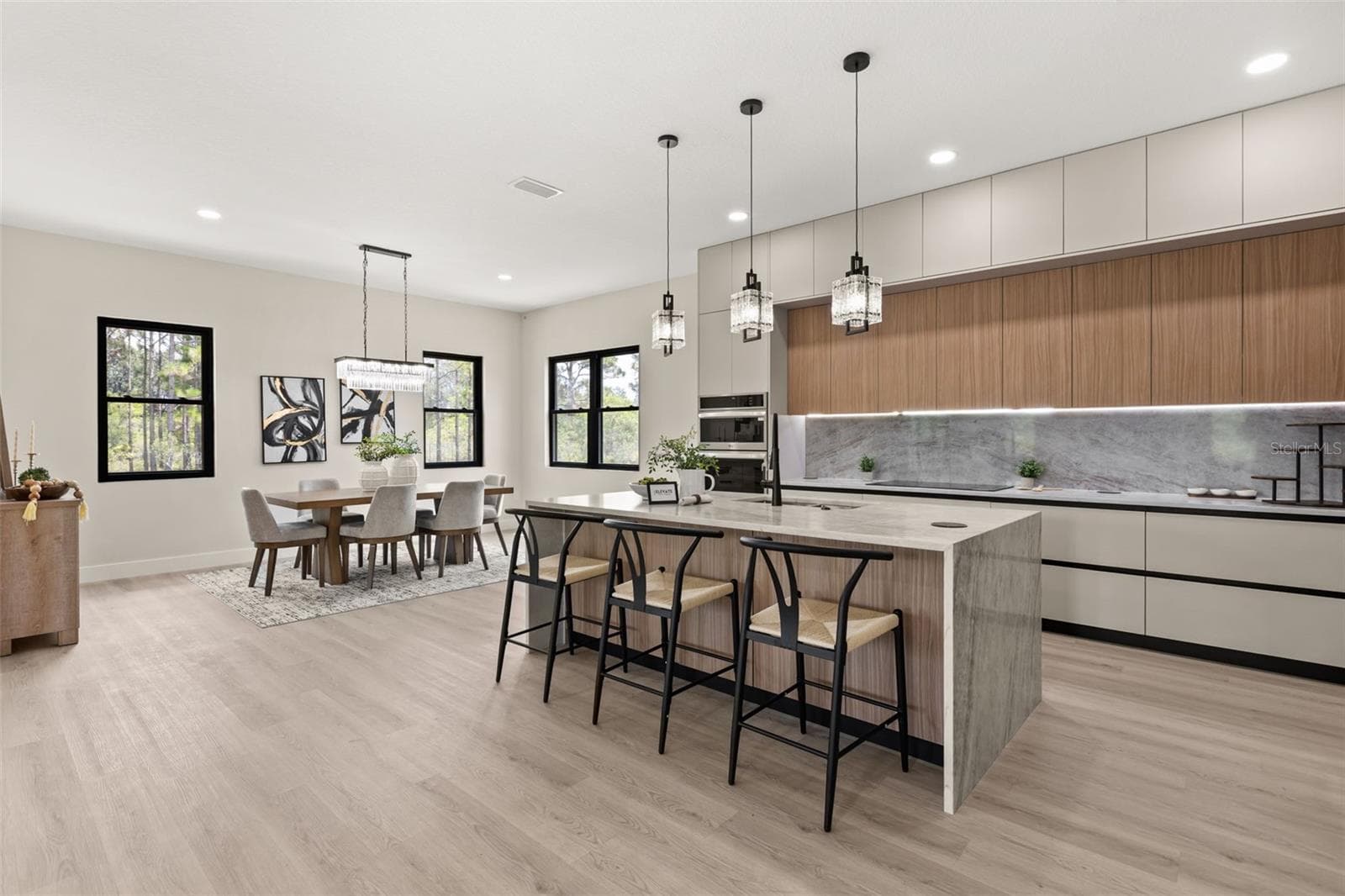 Single Family Residence at 19215 NUTMEG ST, ORLANDO, photo 12 of 44