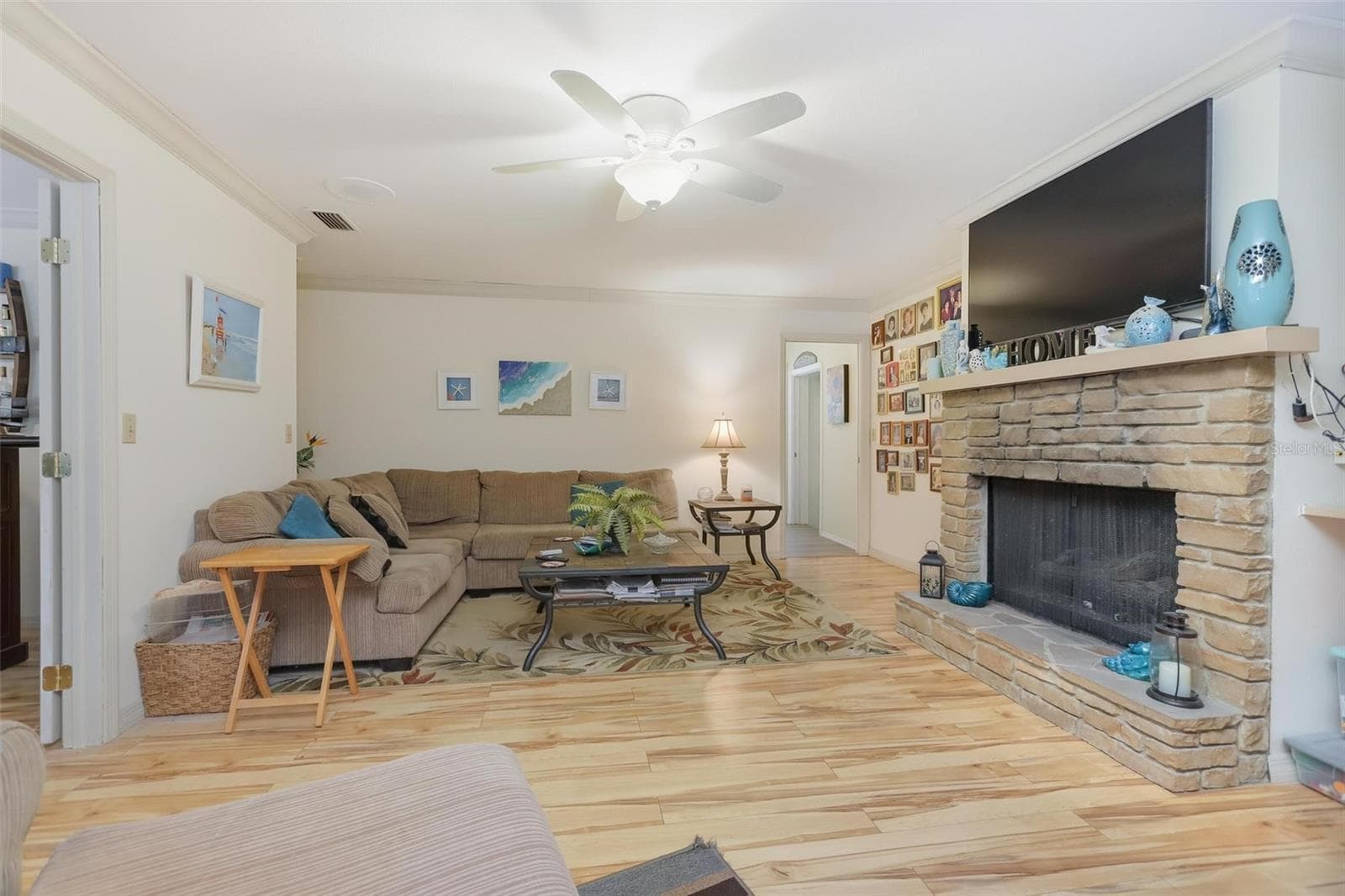 Single Family Residence at 1026 VALLEY FORGE RD, DELAND, photo 13 of 38
