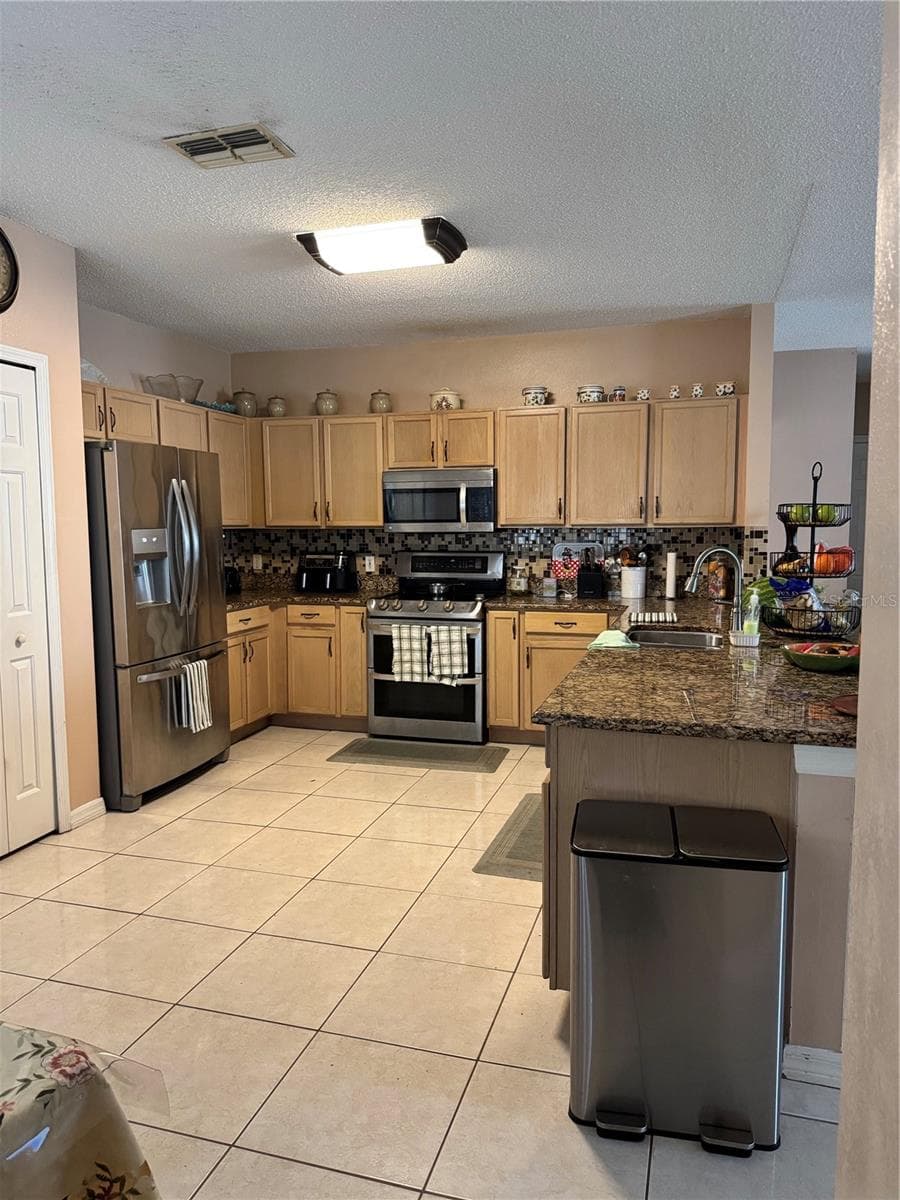 Single Family Residence at 766 HARLAND CT, KISSIMMEE, photo 12 of 76