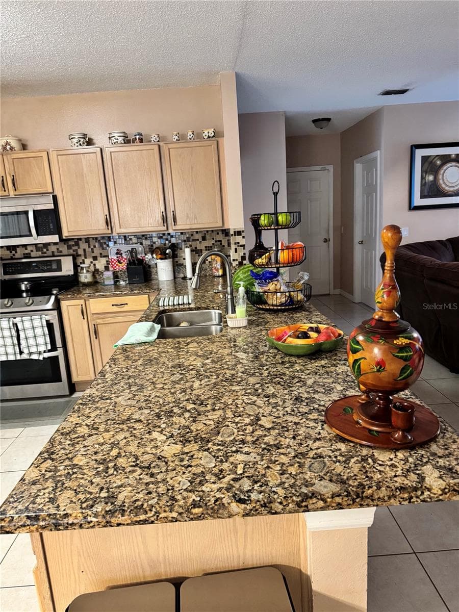 Single Family Residence at 766 HARLAND CT, KISSIMMEE, photo 13 of 76