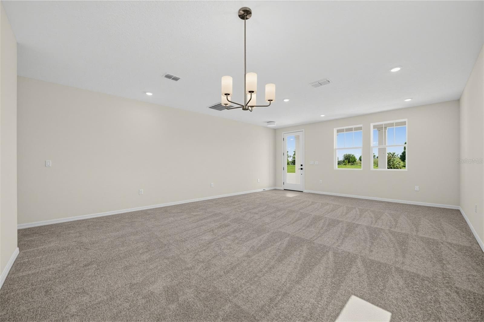 Single Family Residence at 30161 EMERALD FOREST DR, MOUNT DORA, photo 8 of 46