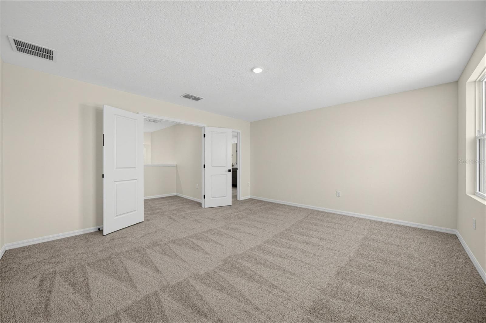 Single Family Residence at 30161 EMERALD FOREST DR, MOUNT DORA, photo 34 of 46