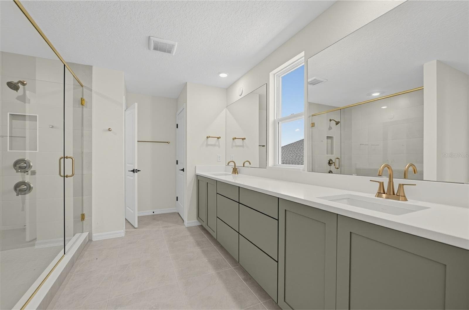 Single Family Residence at 30161 EMERALD FOREST DR, MOUNT DORA, photo 39 of 46