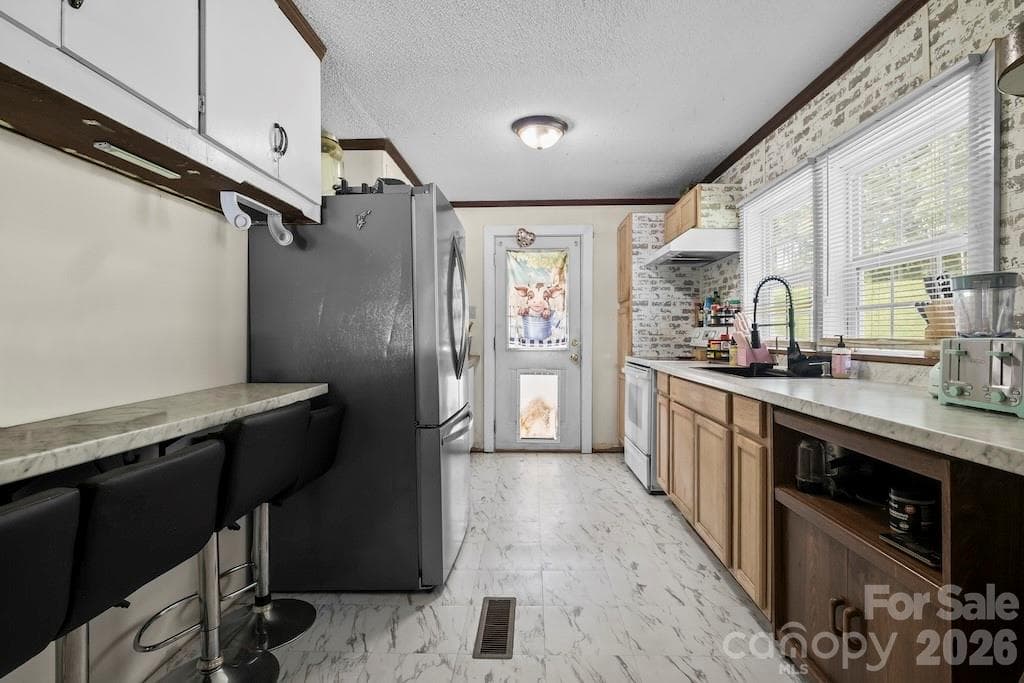 Kitchen - 6287 Barclay Lane, Clover
