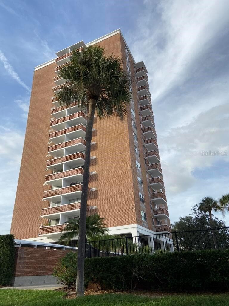Condominium at 4015 BAYSHORE #17A, TAMPA, photo 4 of 8