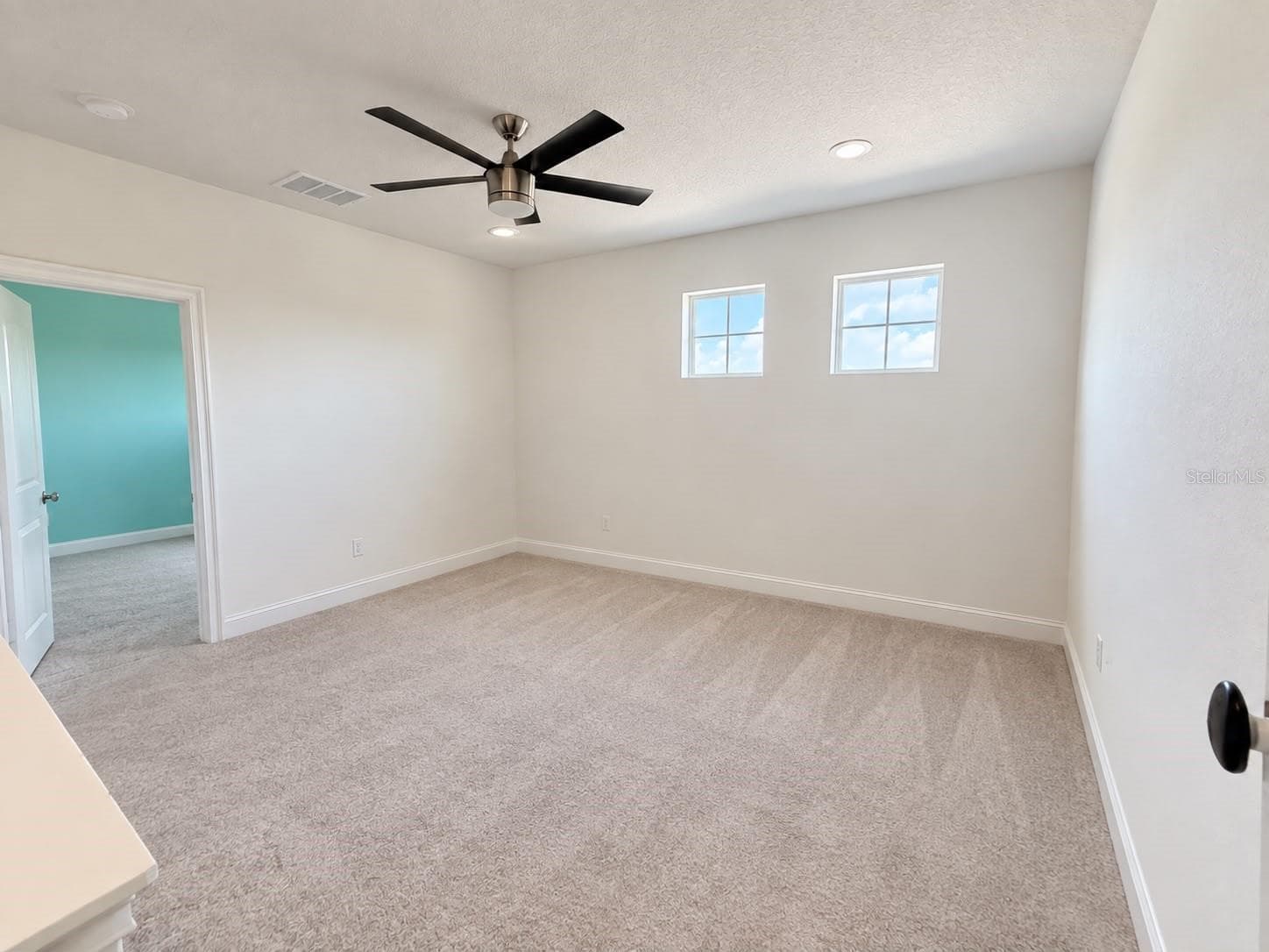 Single Family Residence at 1168 HENDON LOOP, DAVENPORT, photo 11 of 20