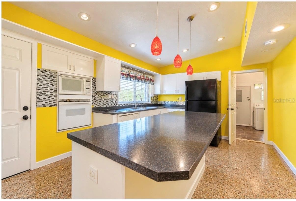 Single Family Residence at 6401 RAMIR RD, ORLANDO, photo 8 of 18
