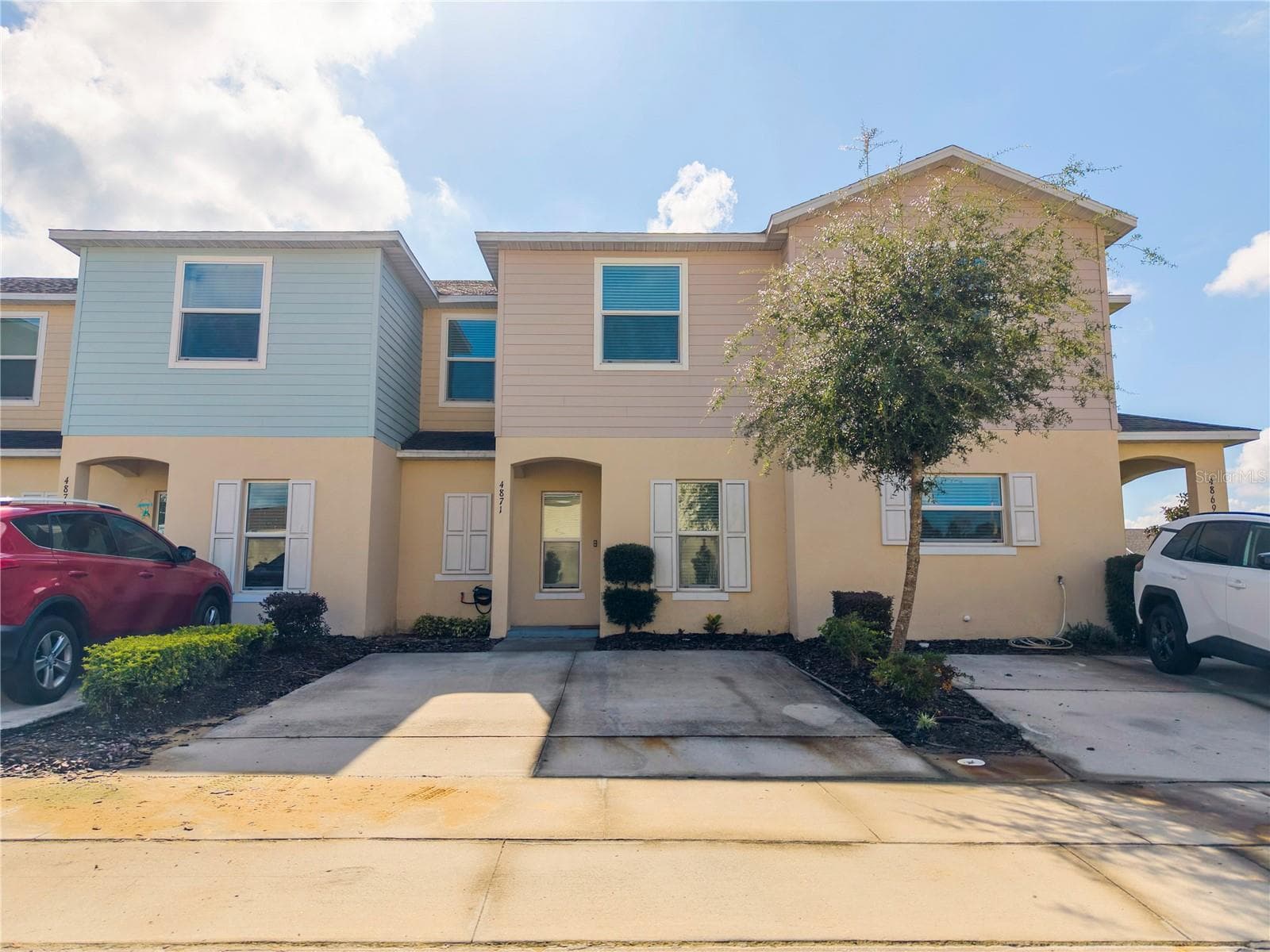 4871 CORAL CASTLE DR