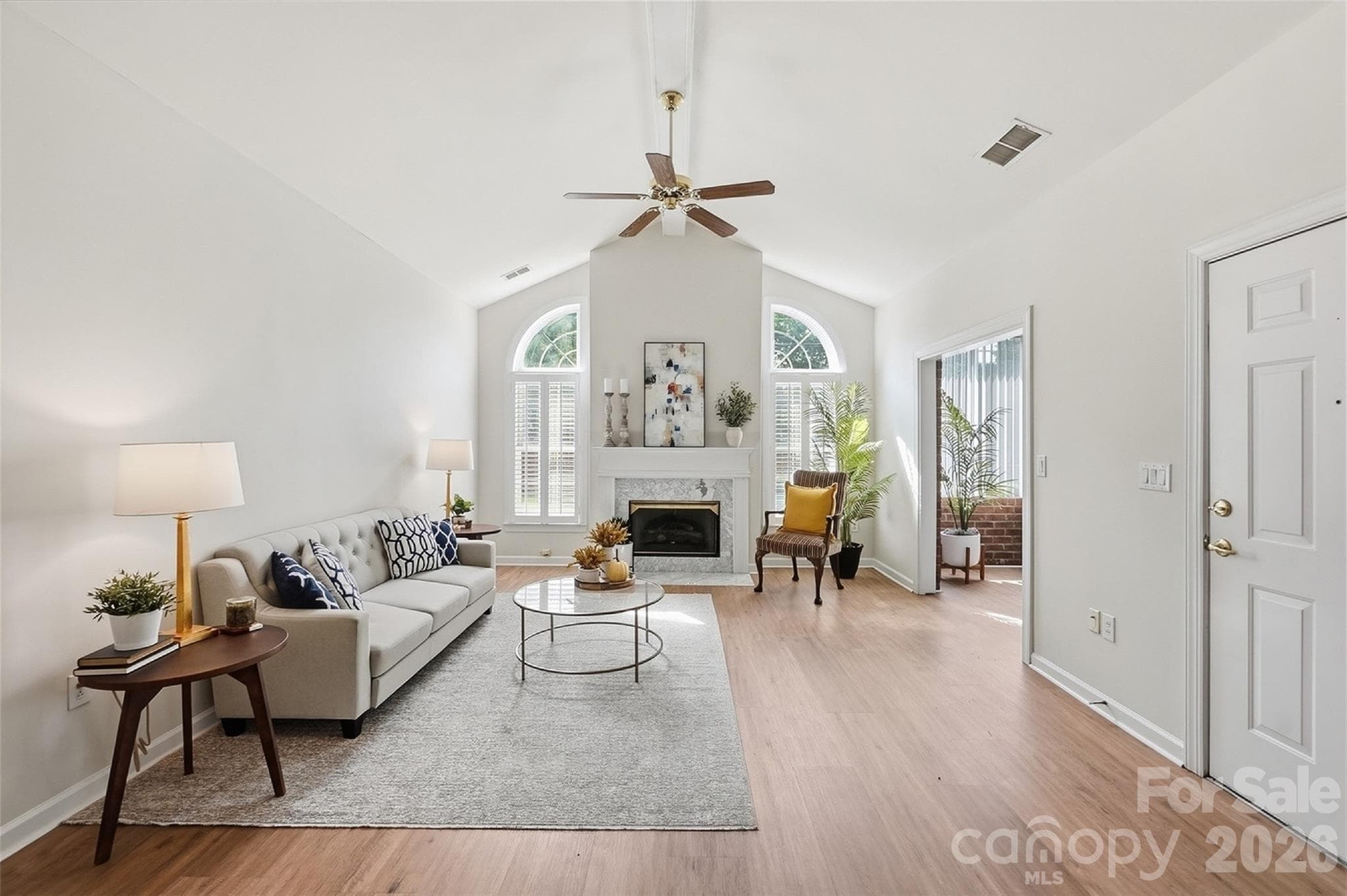 Condominium at 9920 Park Willow Drive, Charlotte, photo 2 of 24