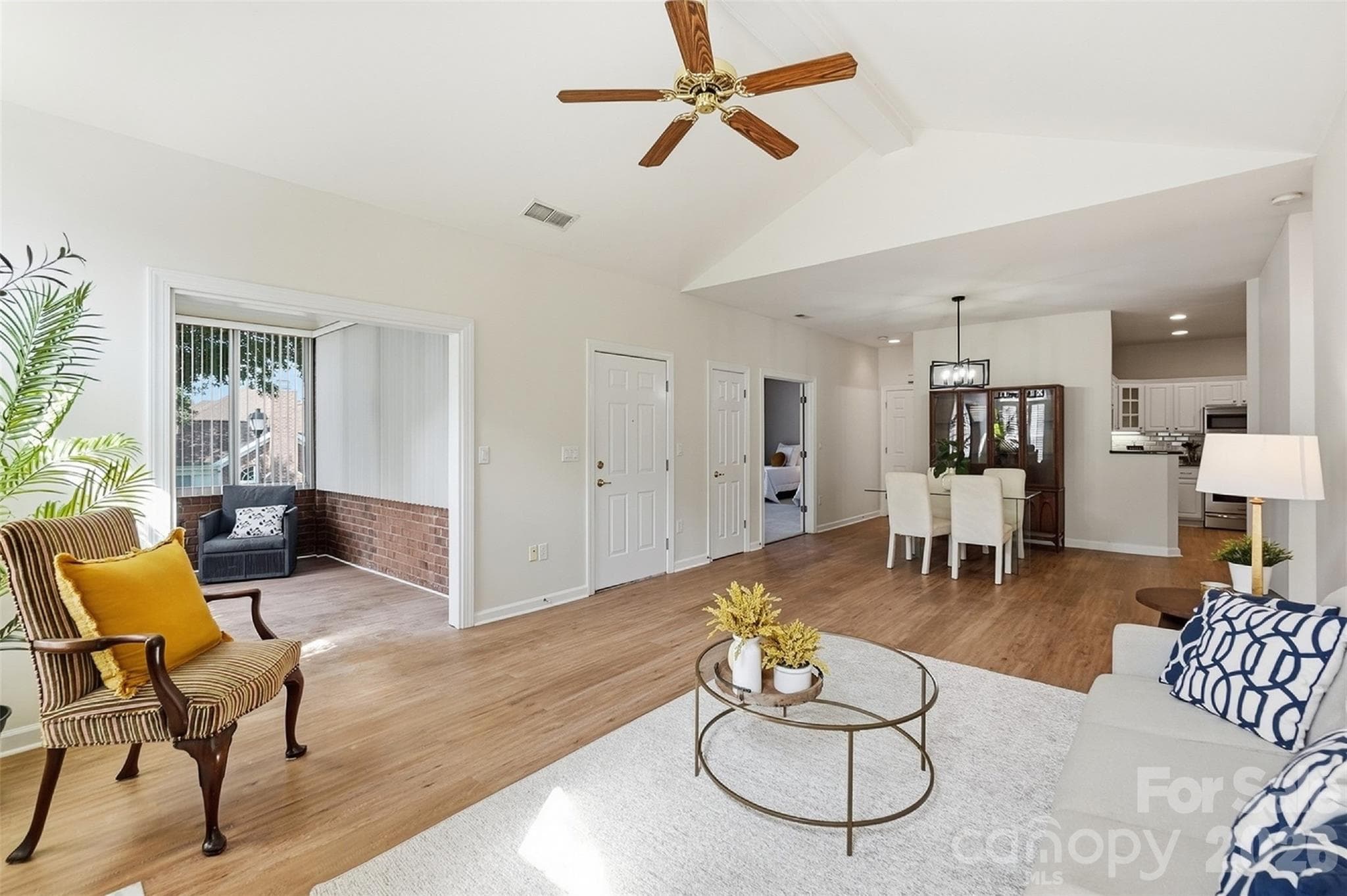 Condominium at 9920 Park Willow Drive, Charlotte, photo 4 of 24