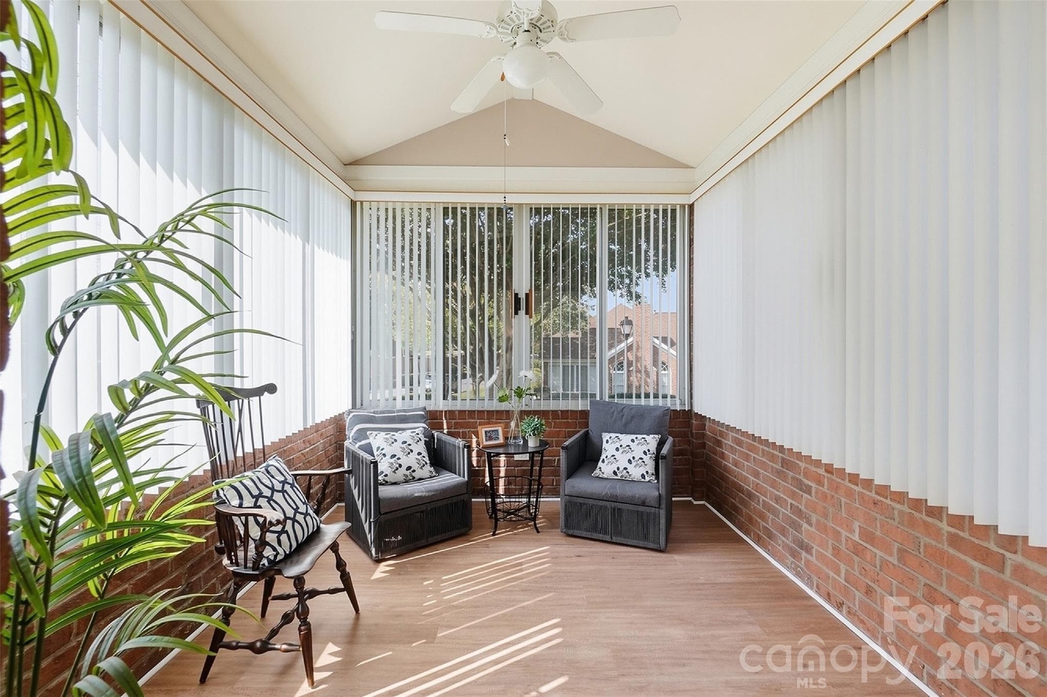 Condominium at 9920 Park Willow Drive, Charlotte, photo 5 of 24