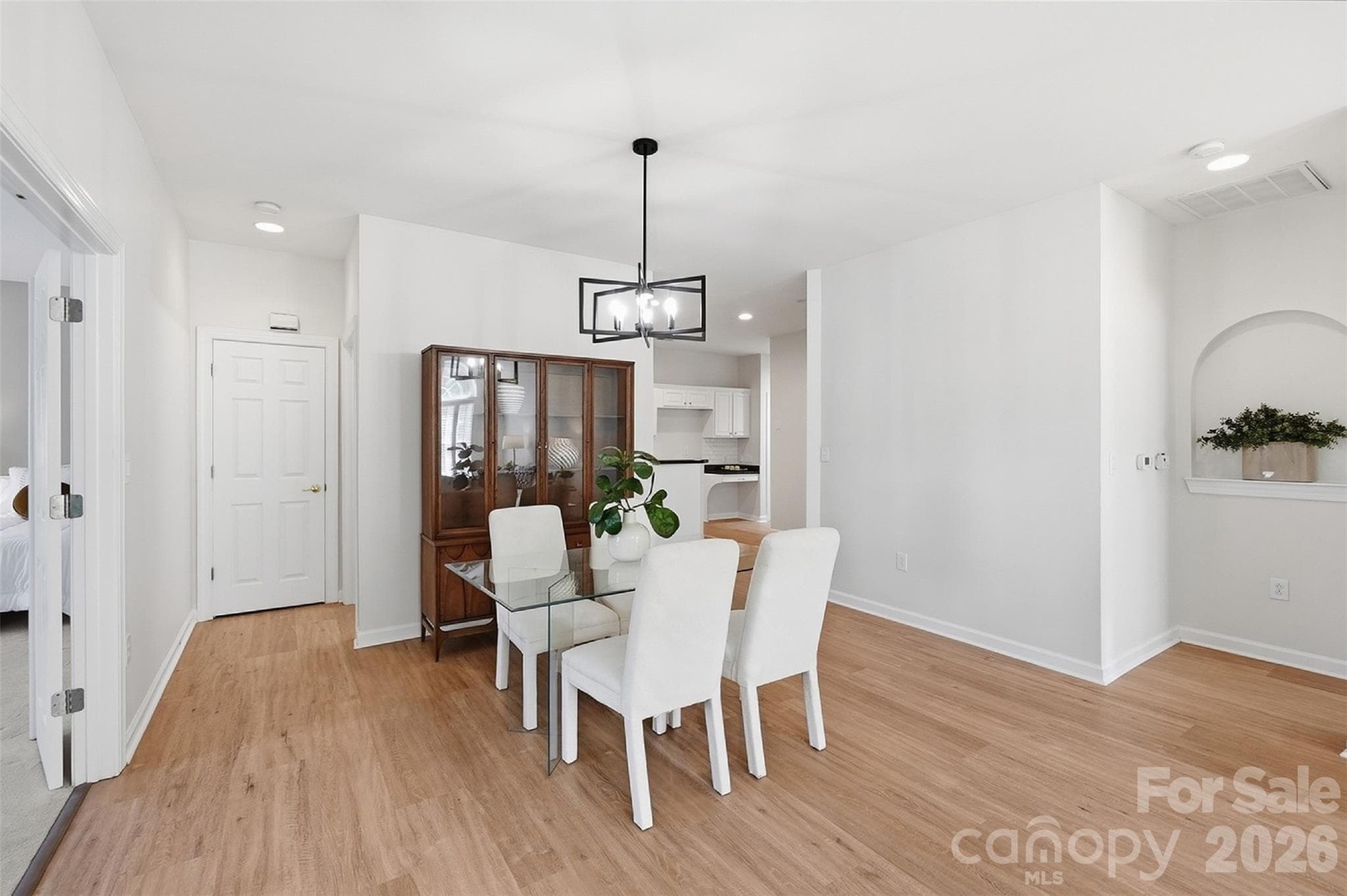 Condominium at 9920 Park Willow Drive, Charlotte, photo 6 of 24