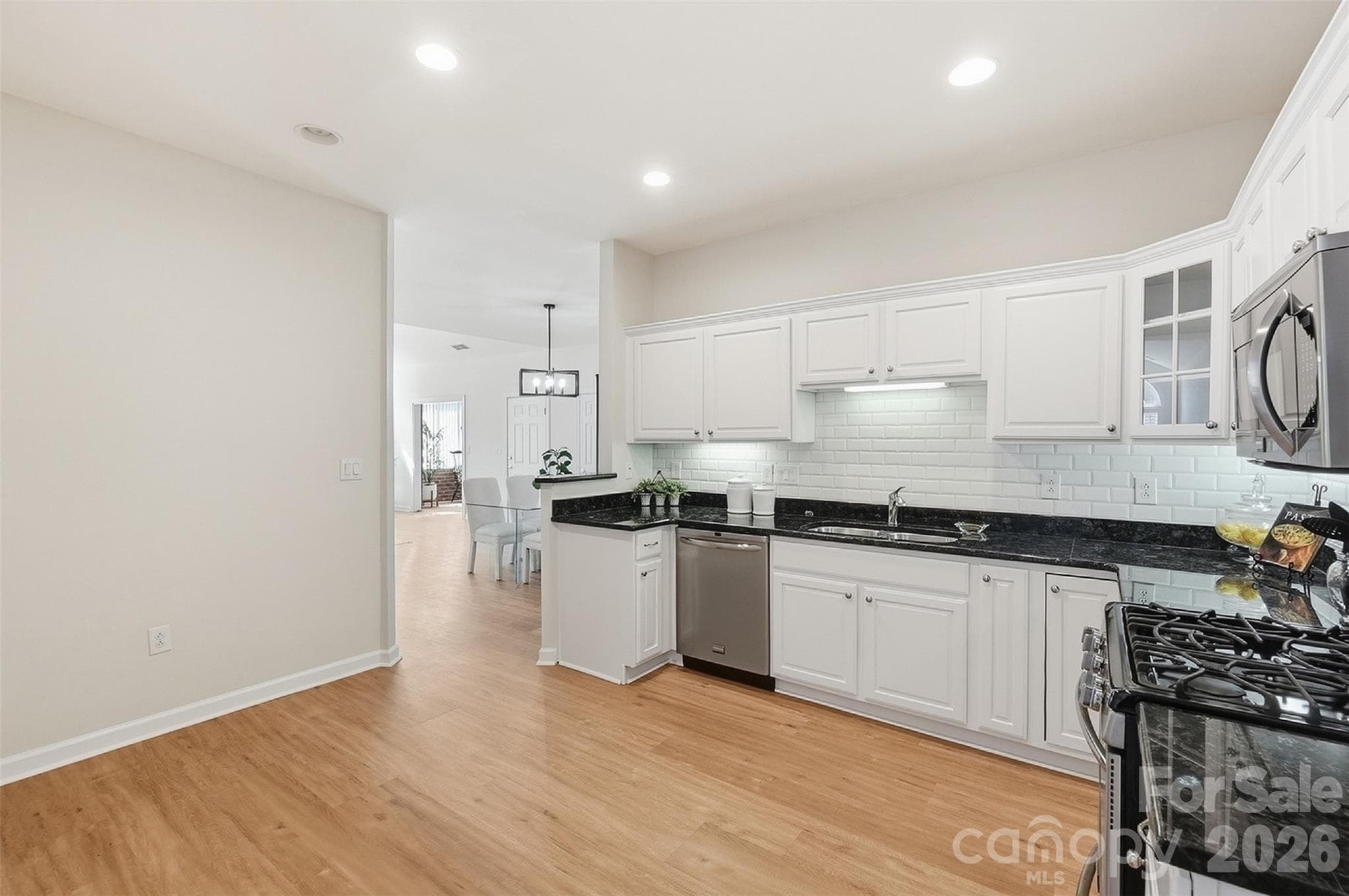 Condominium at 9920 Park Willow Drive, Charlotte, photo 9 of 24