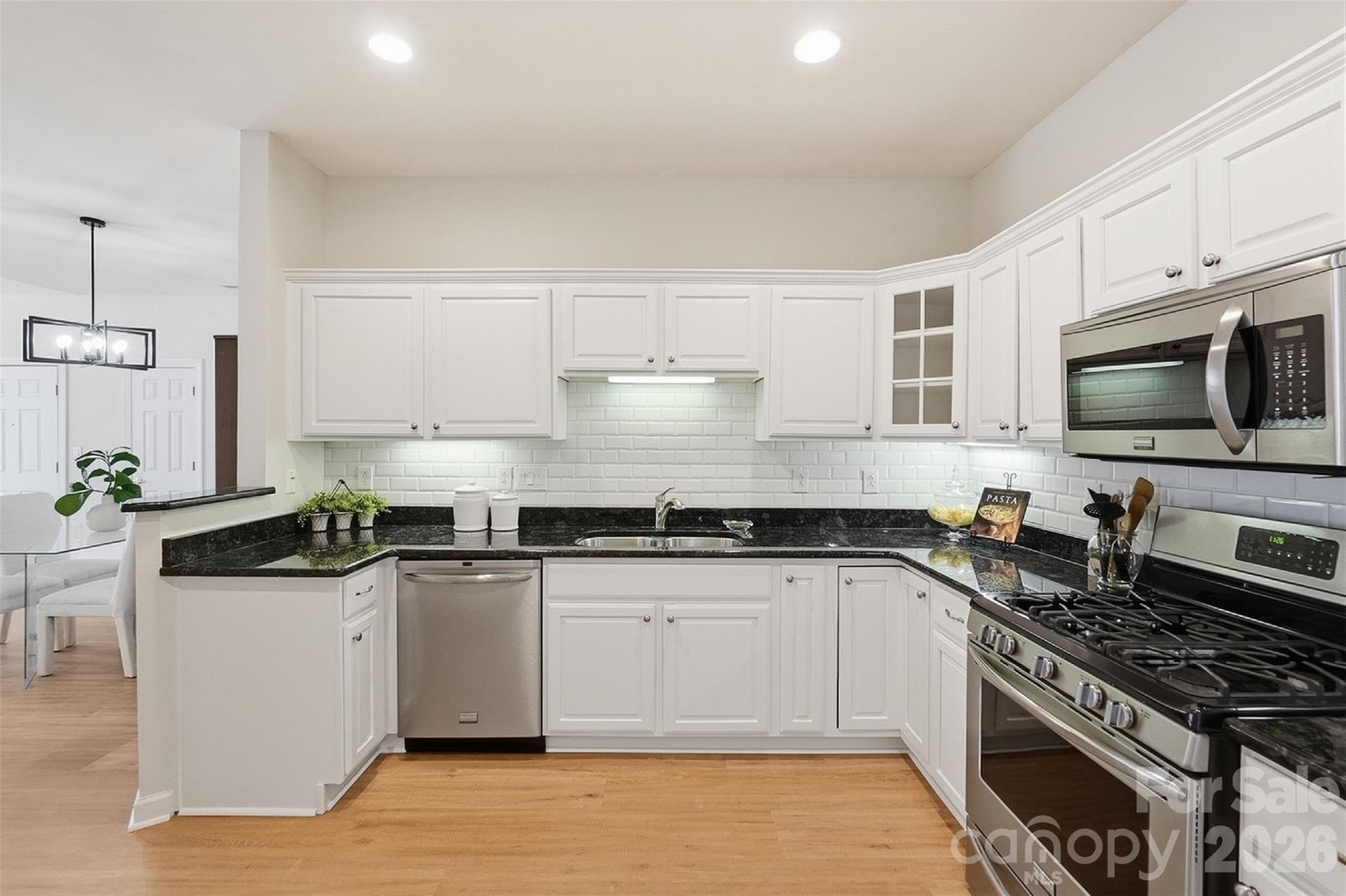 Condominium at 9920 Park Willow Drive, Charlotte, photo 11 of 24