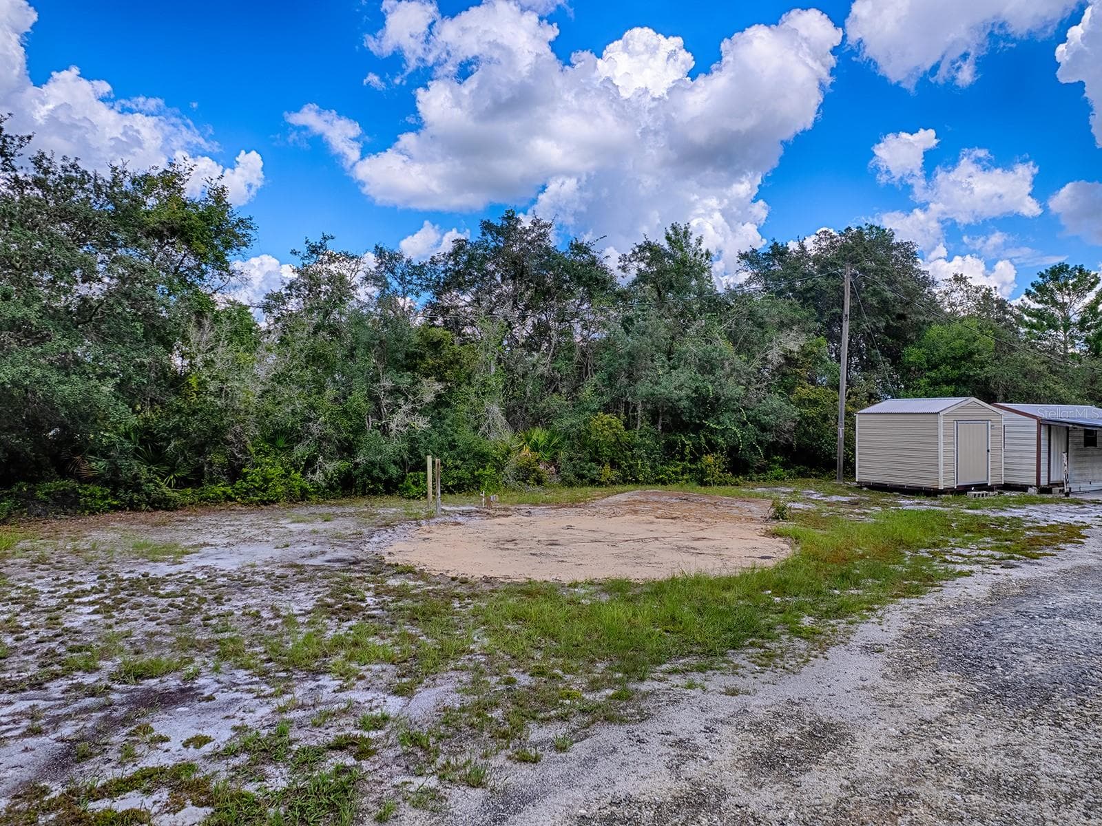 Manufactured Home at 15875 NE 148TH TERRACE RD, FORT MC COY, photo 44 of 46