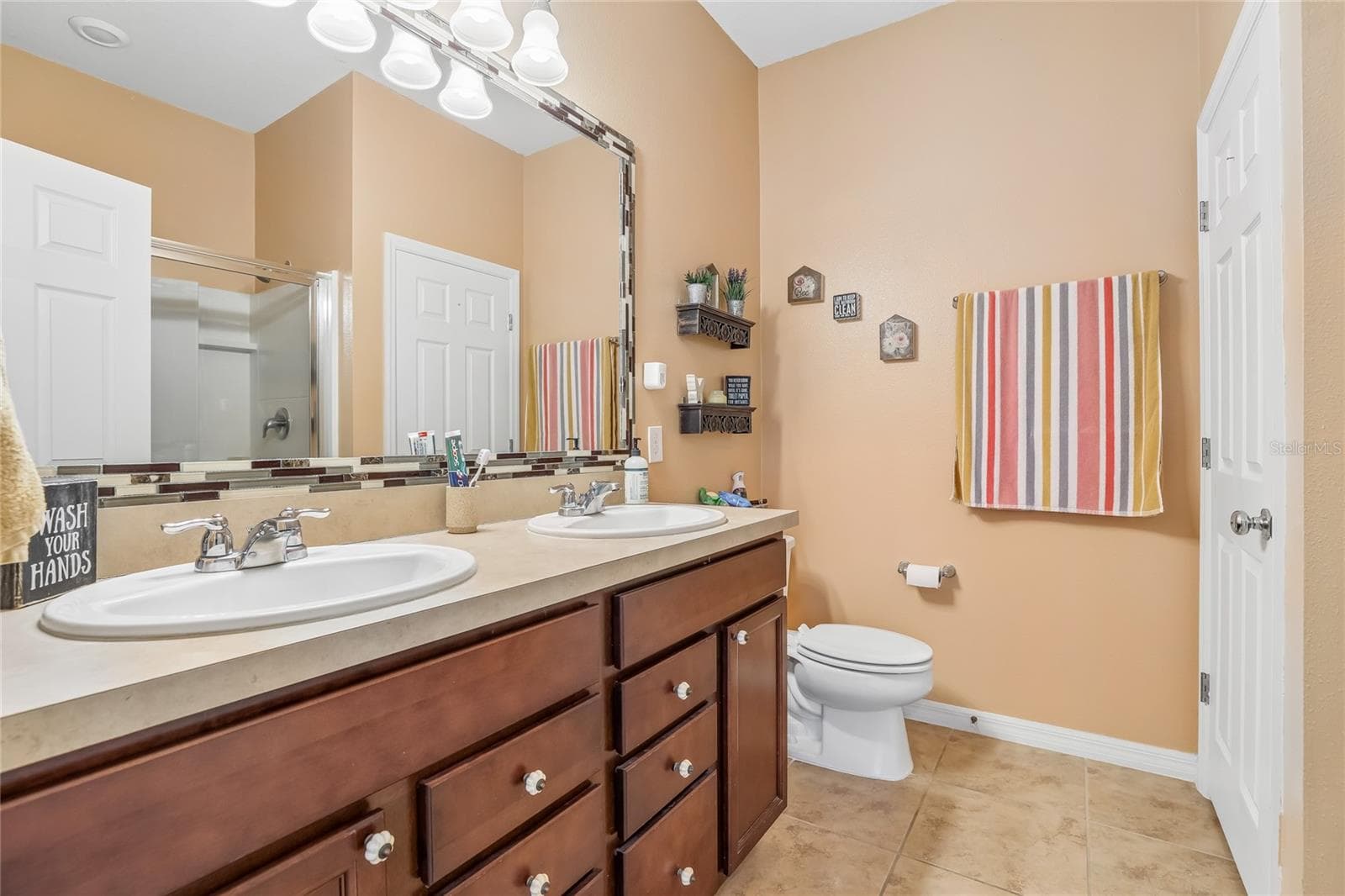 Single Family Residence at 1808 CAYMAN COVE CIR, ST CLOUD, photo 28 of 48