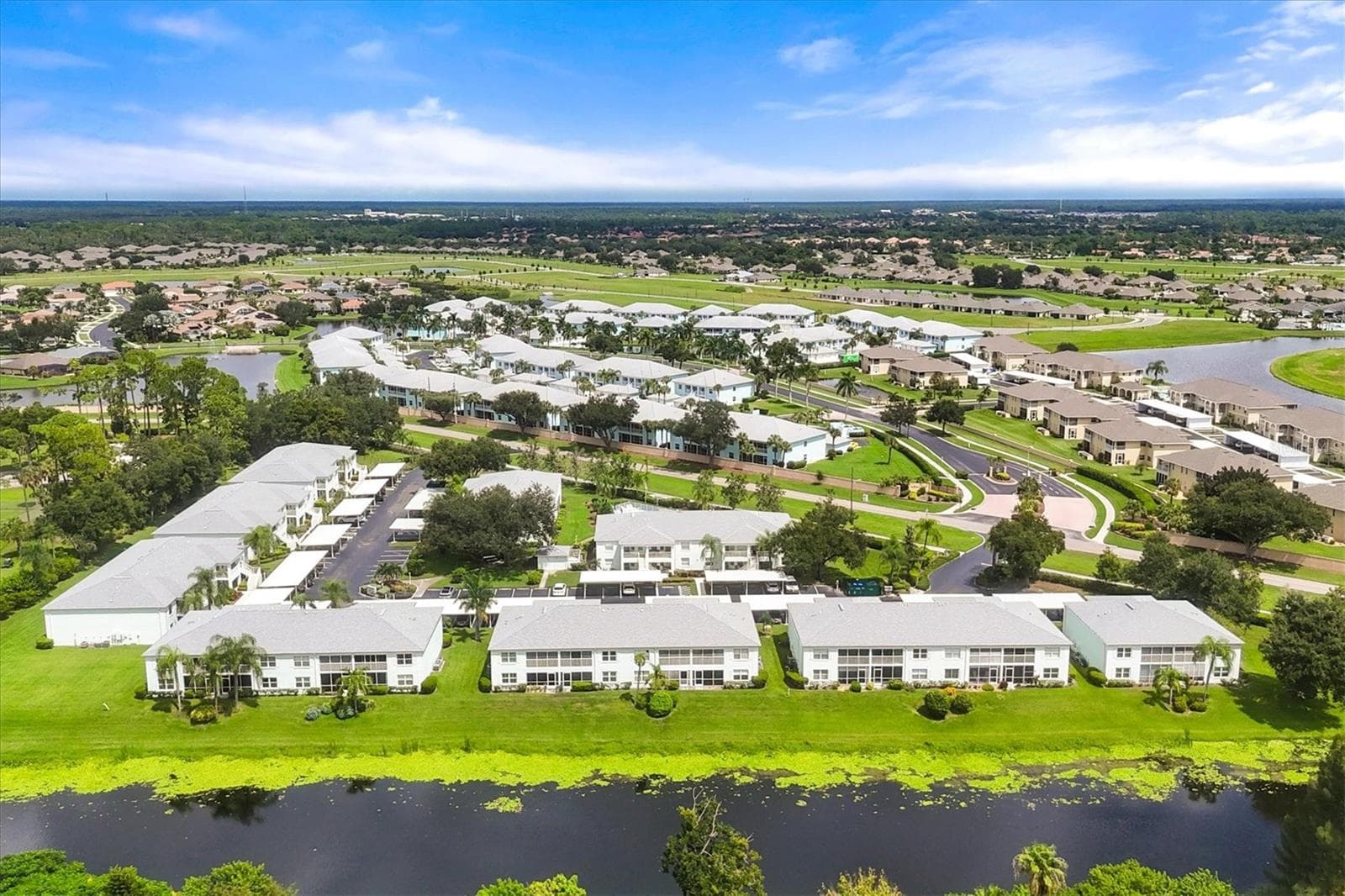 Condominium at 5725 GREENWOOD AVE #4203, NORTH PORT, photo 29 of 30