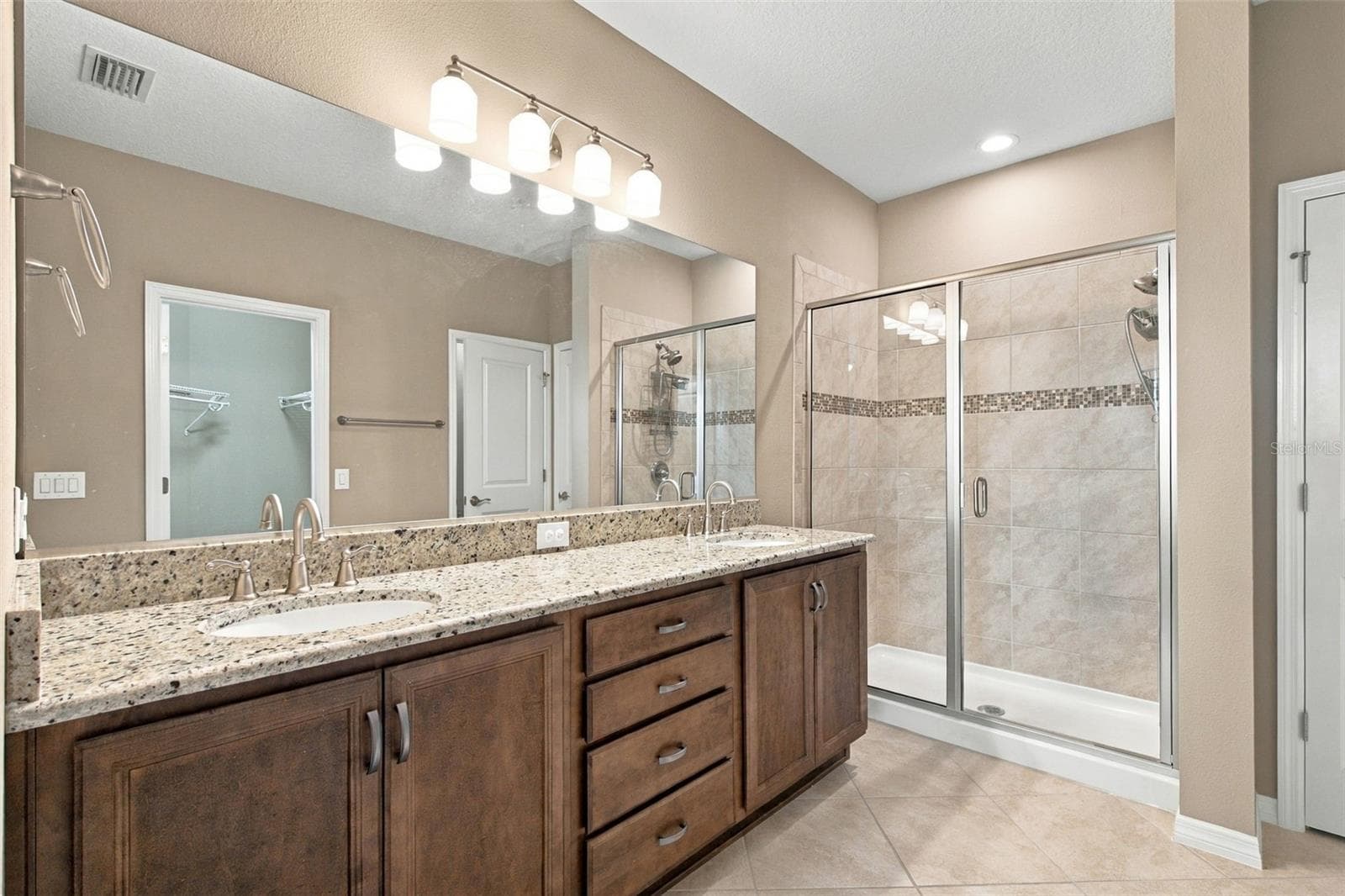 Single Family Residence at 5665 NW 40TH LOOP, OCALA, photo 10 of 73