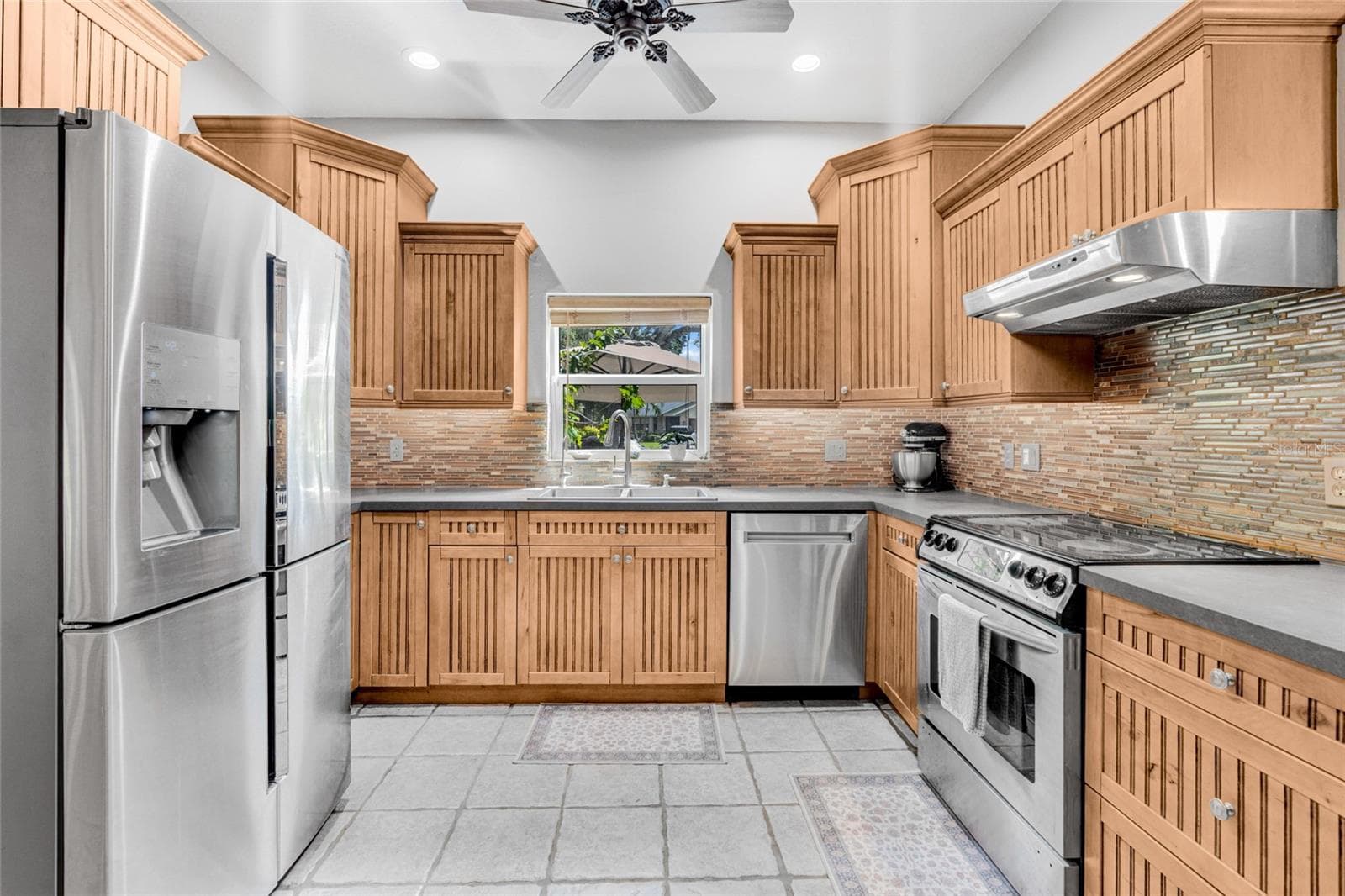 Single Family Residence at 2640 MAPLELOFT LN, SARASOTA, photo 7 of 91