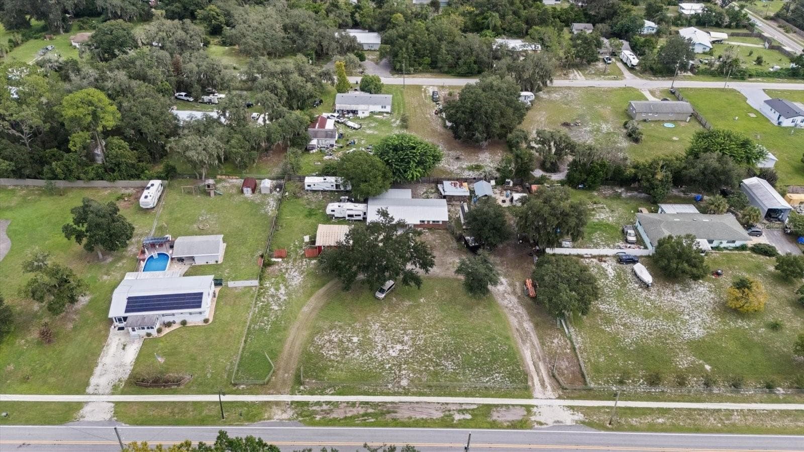 Single Family Residence at 8125 N SOCRUM LOOP RD, LAKELAND, photo 5 of 47