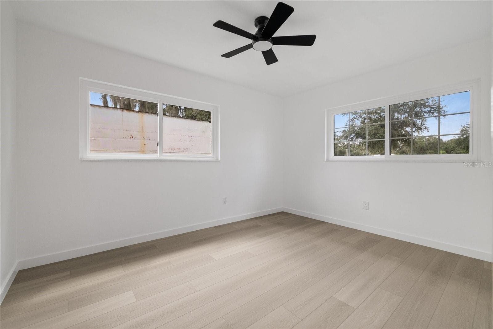 Single Family Residence at 8125 N SOCRUM LOOP RD, LAKELAND, photo 33 of 47