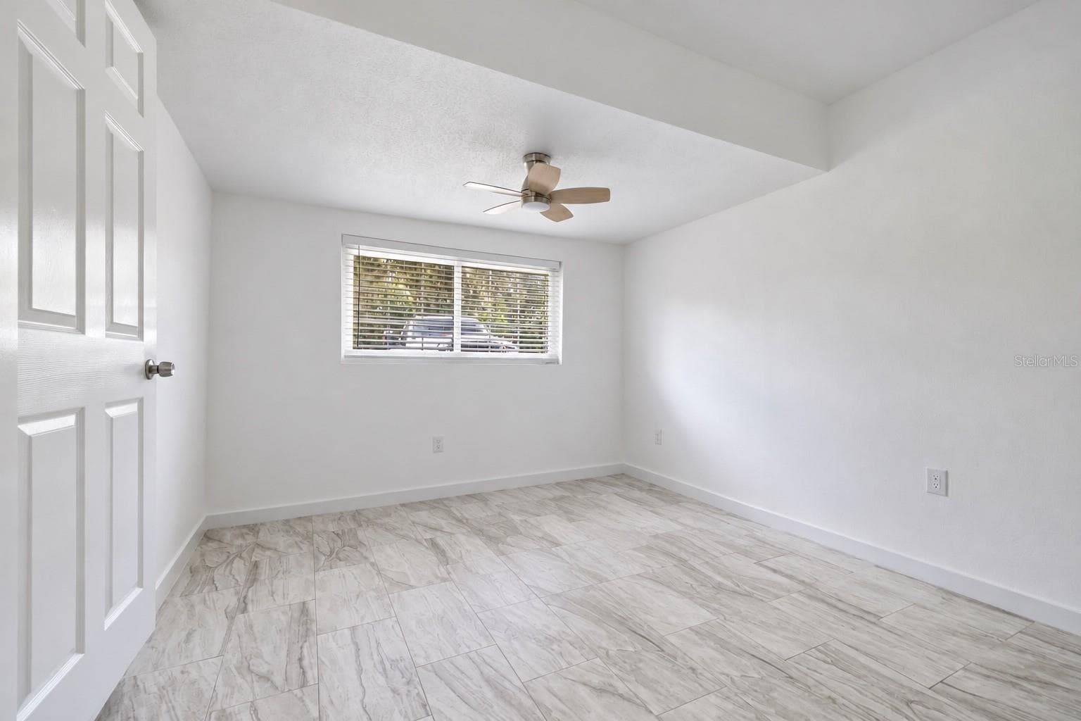 Single Family Residence at 8125 N SOCRUM LOOP RD, LAKELAND, photo 36 of 47