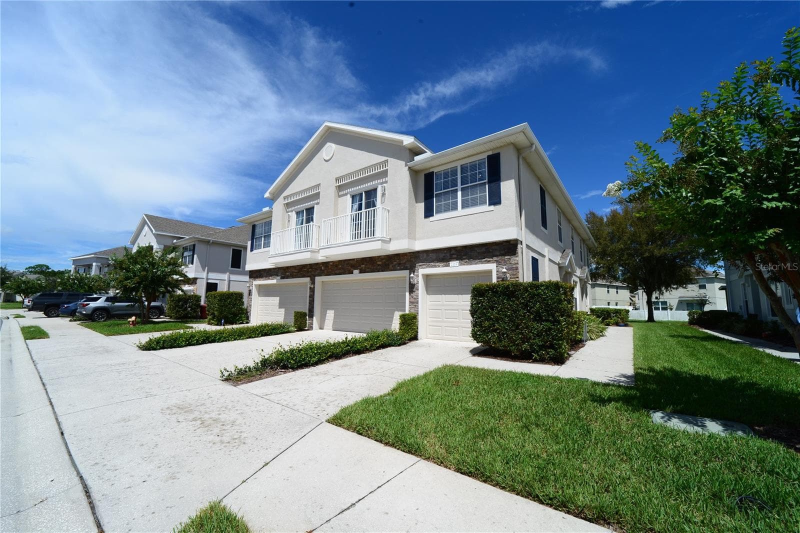 Exterior Facing East - 2328 TANBARK RIDGE PL, PLANT CITY
