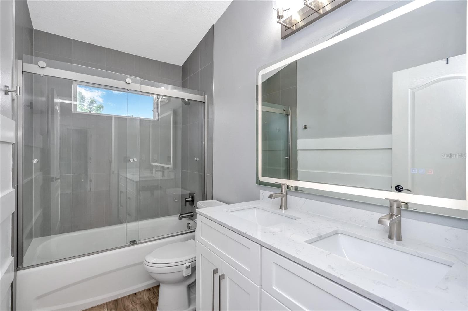 Bath - 16214 MUIRFIELD DR, ODESSA