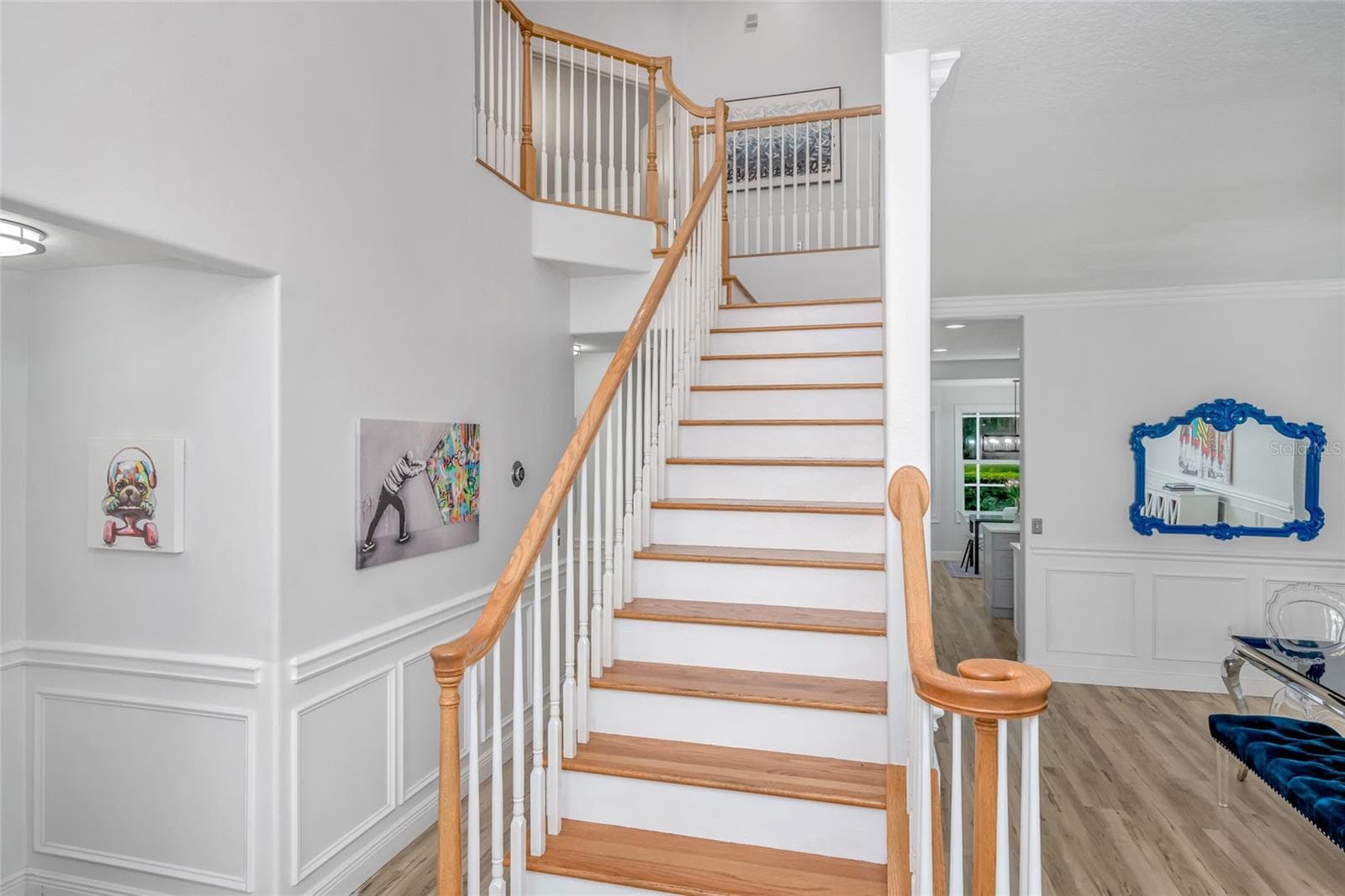 Staircase - 16214 MUIRFIELD DR, ODESSA