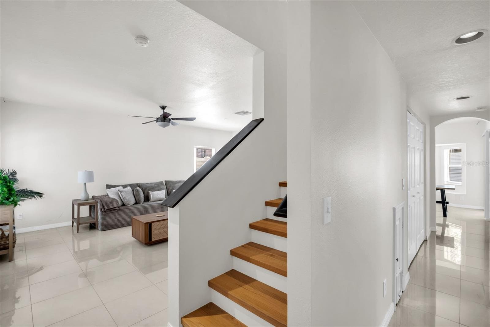 Staircase - 13028 TERRACE SPRINGS DR, TEMPLE TERRACE