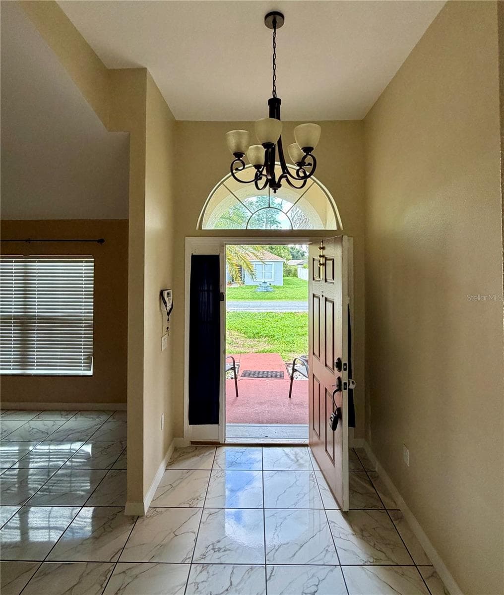 Front Entry/Foyer - 319 MARQUEE DR, KISSIMMEE